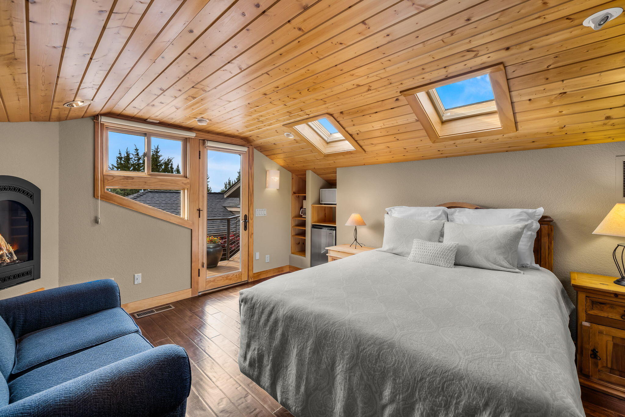 1134 Highland View Loop