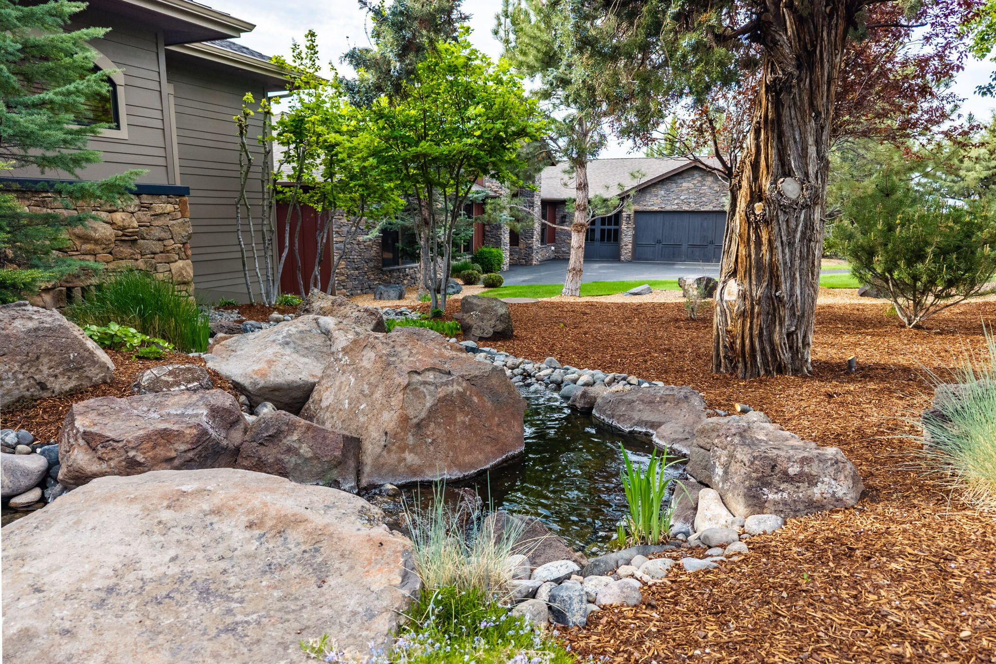 1134 Highland View Loop
