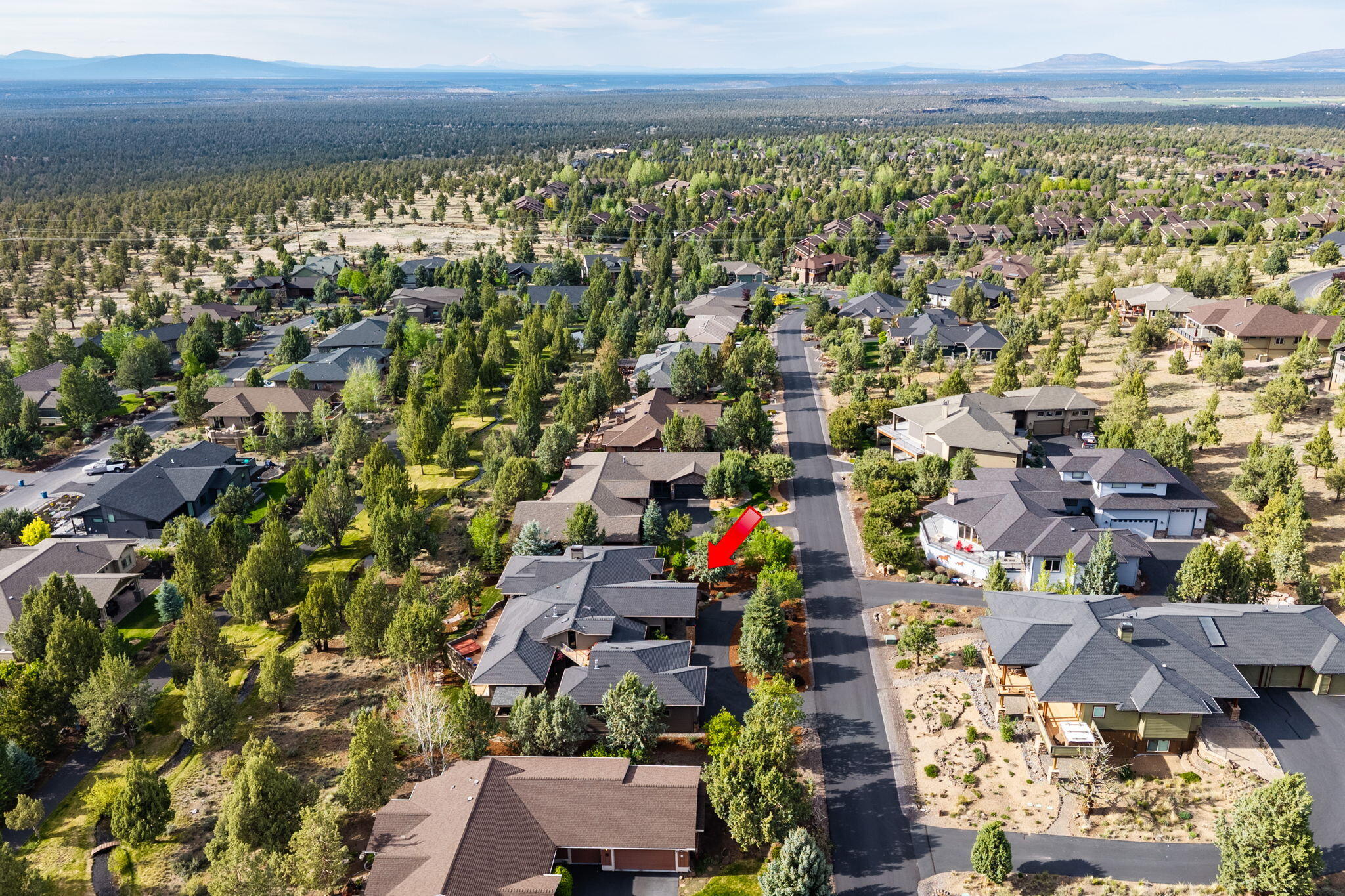 1134 Highland View Loop