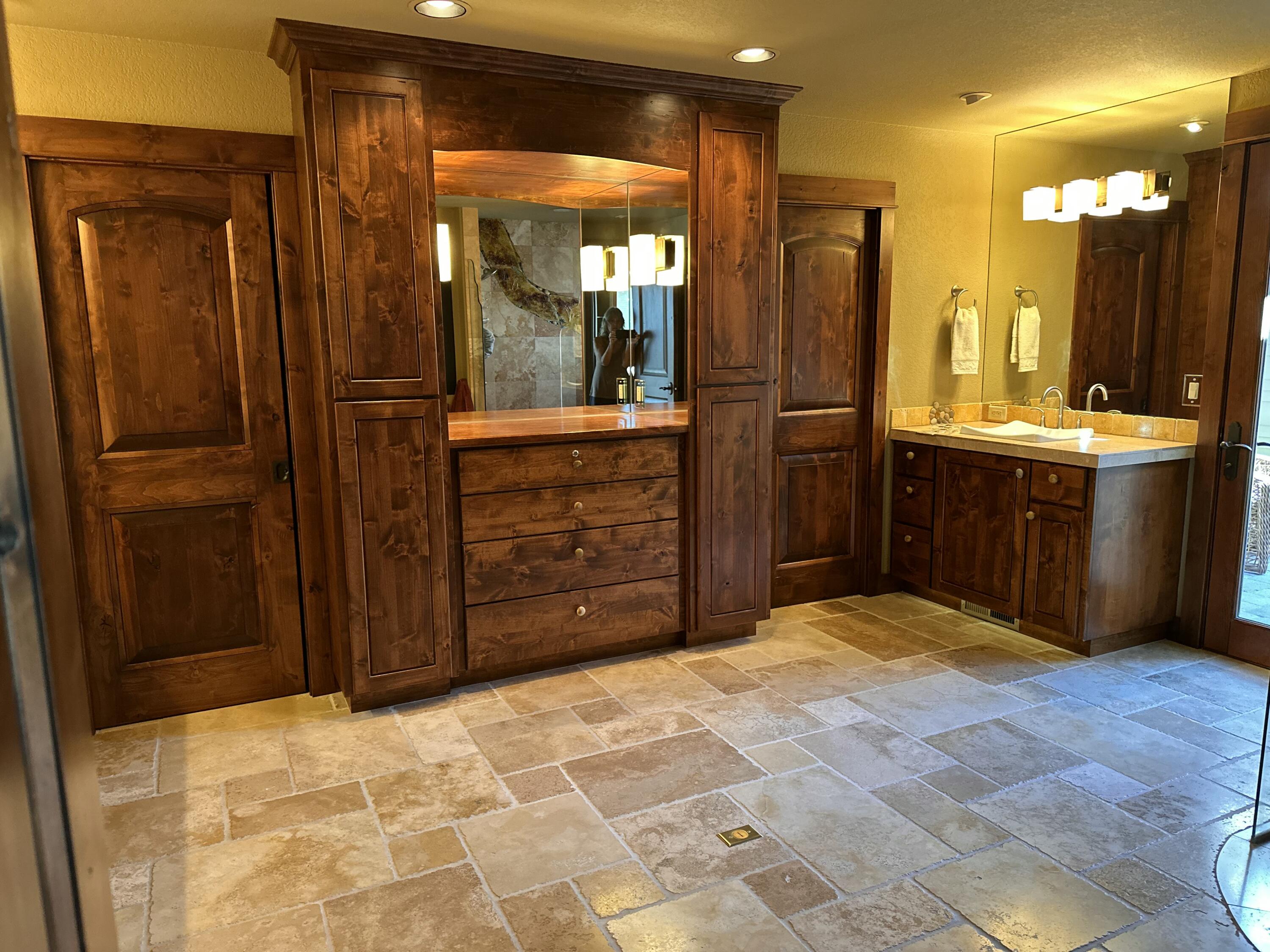 1134 Highland View Loop