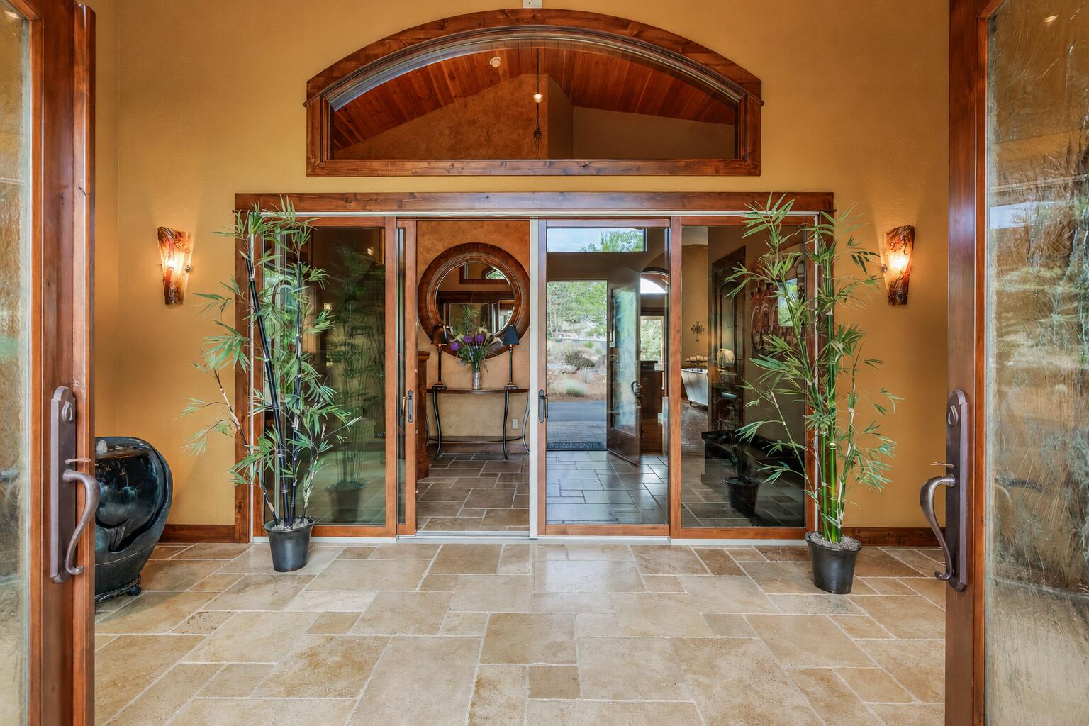 1134 Highland View Loop