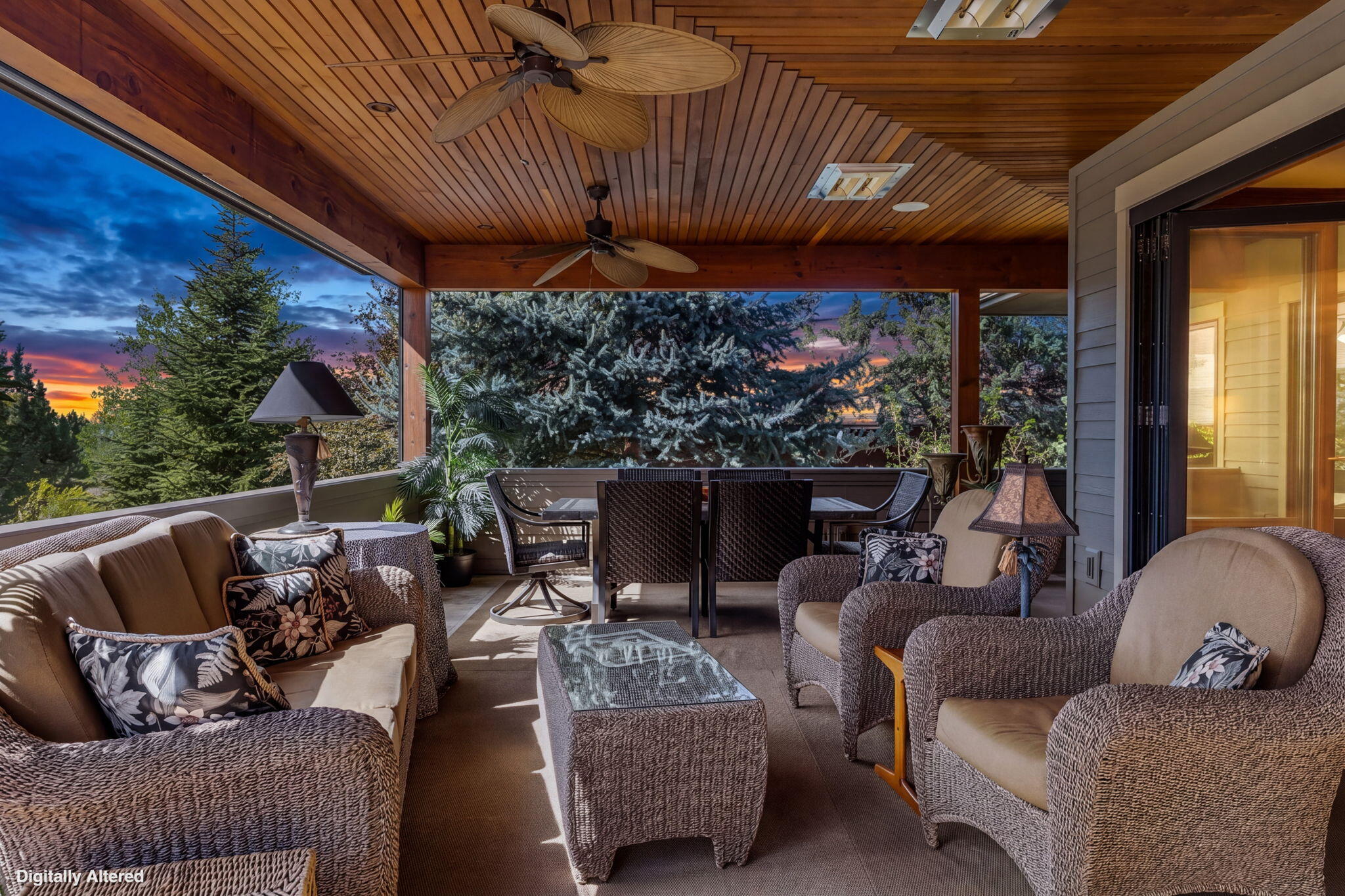 1134 Highland View Loop
