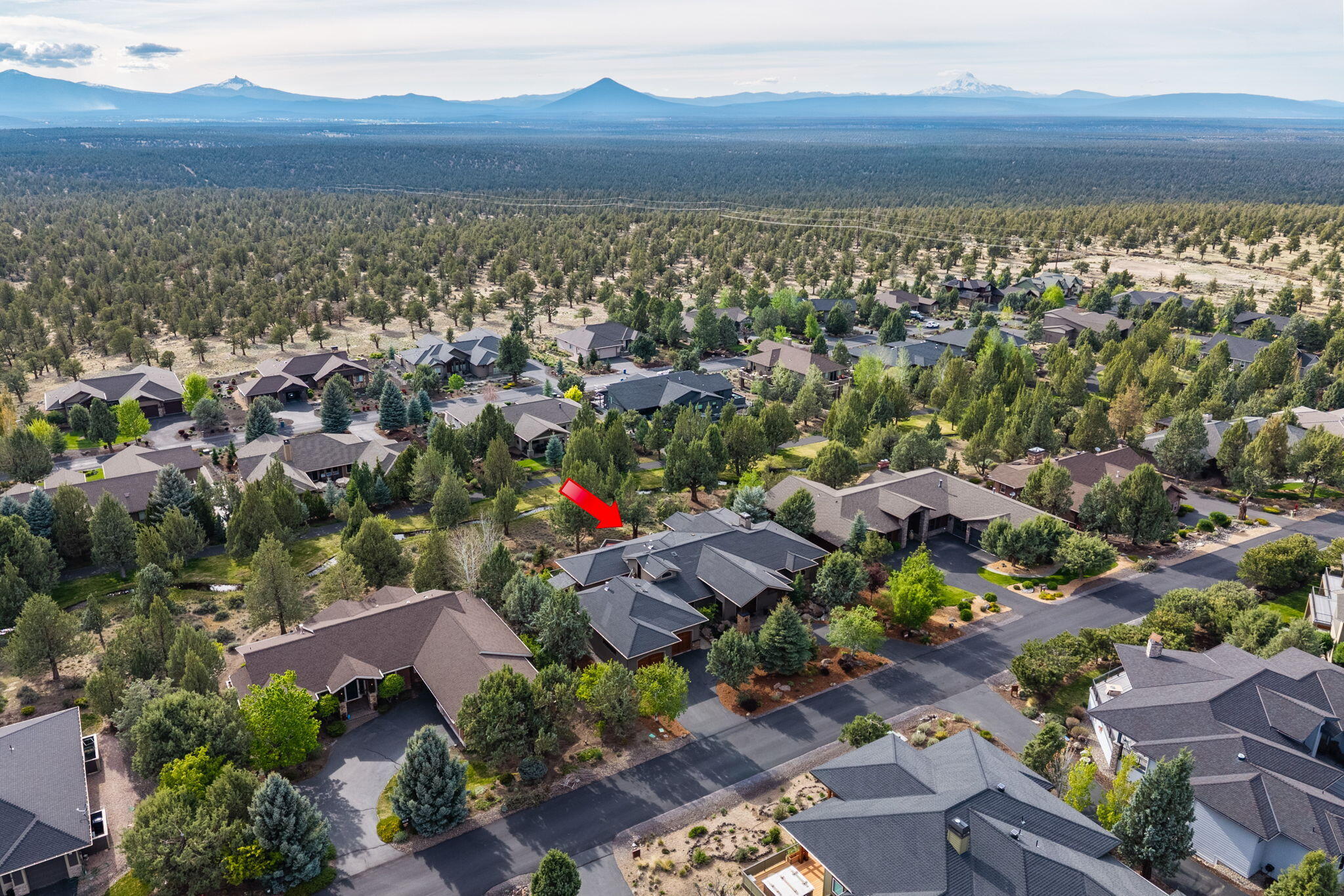 1134 Highland View Loop