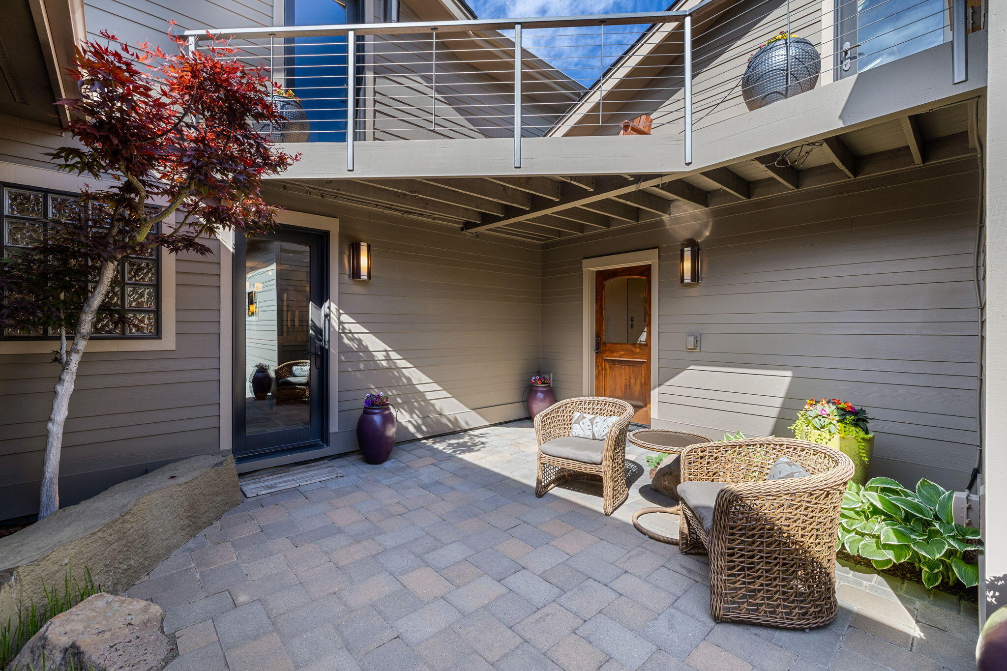 1134 Highland View Loop