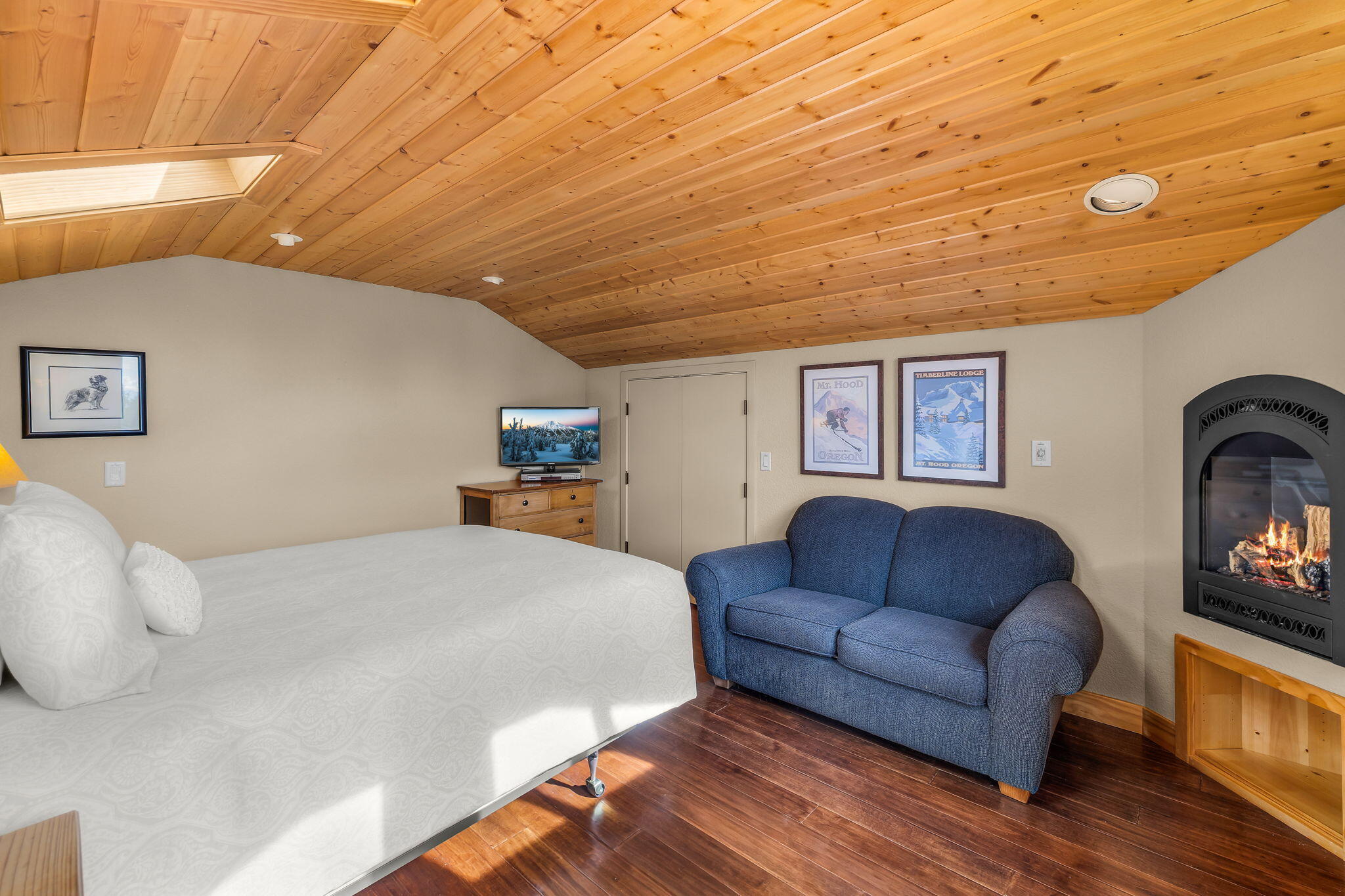 1134 Highland View Loop