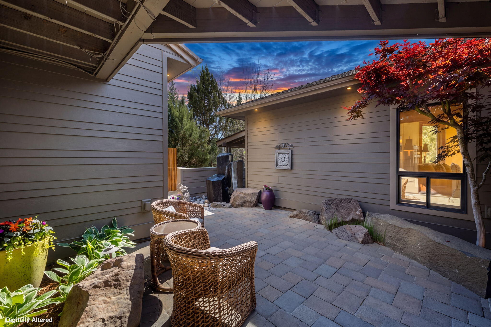1134 Highland View Loop