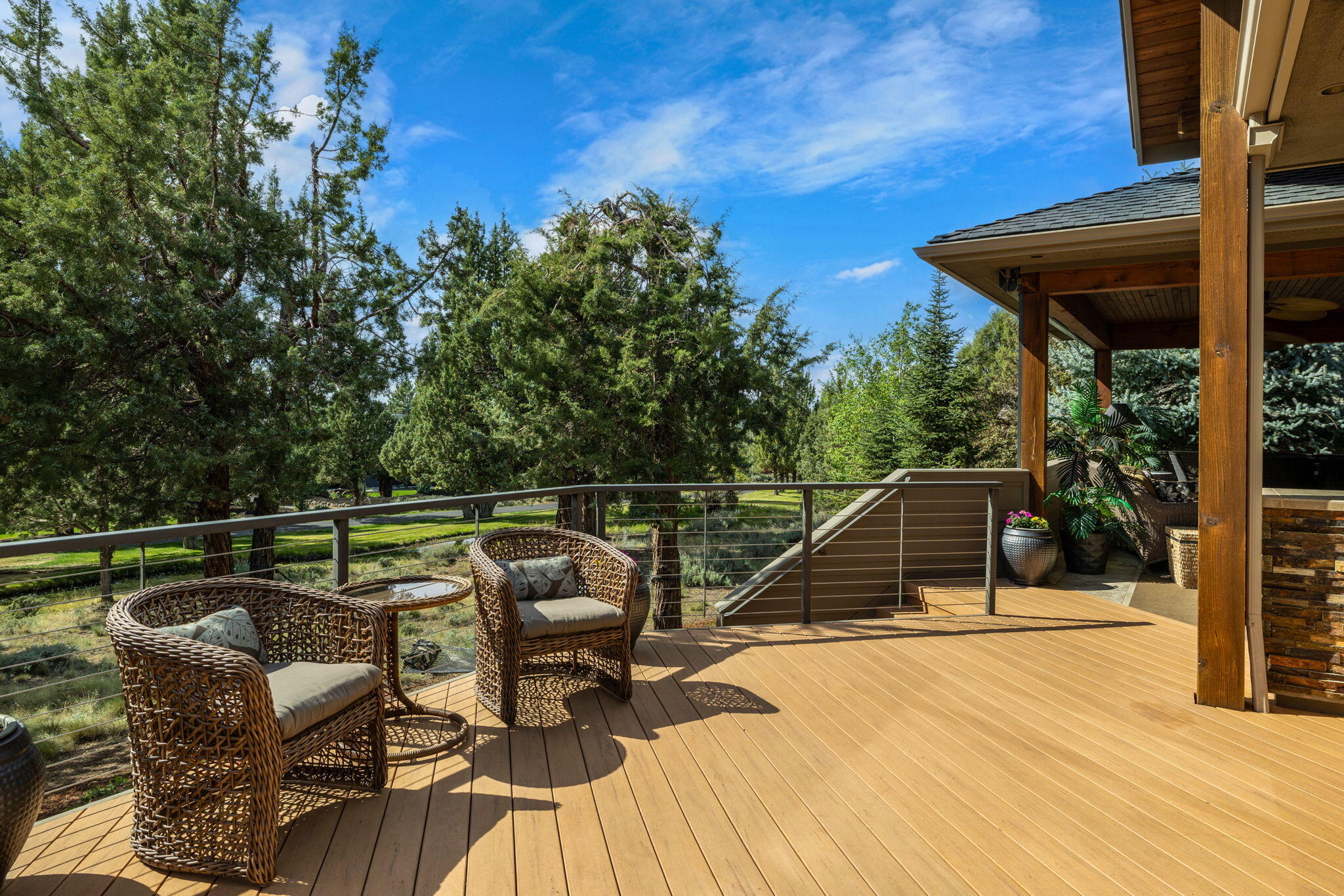 1134 Highland View Loop