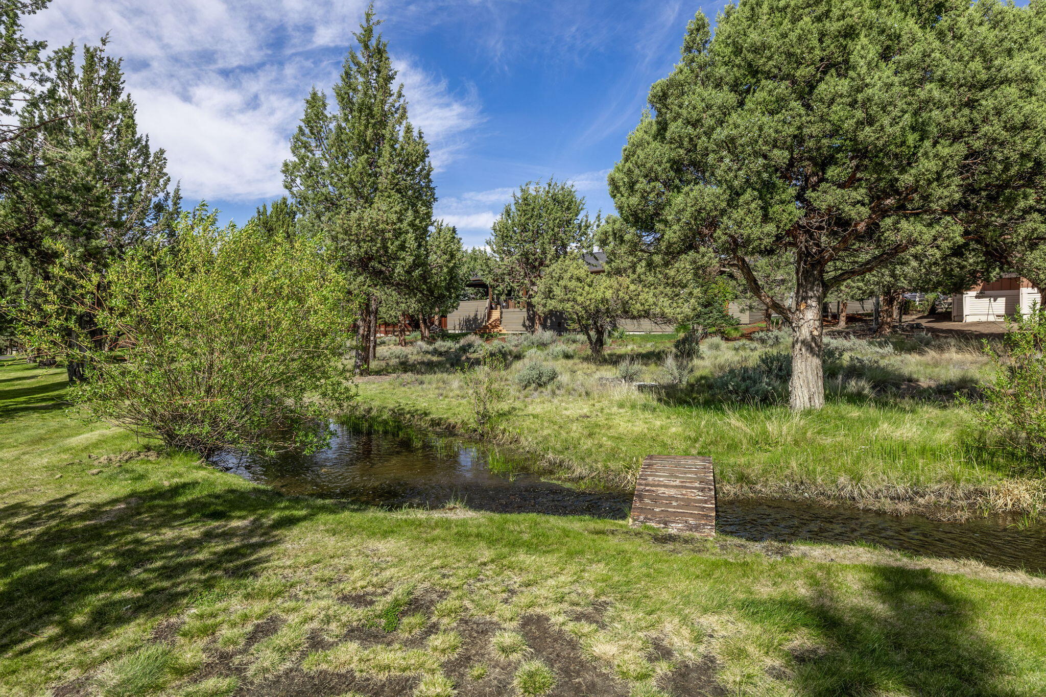 1134 Highland View Loop