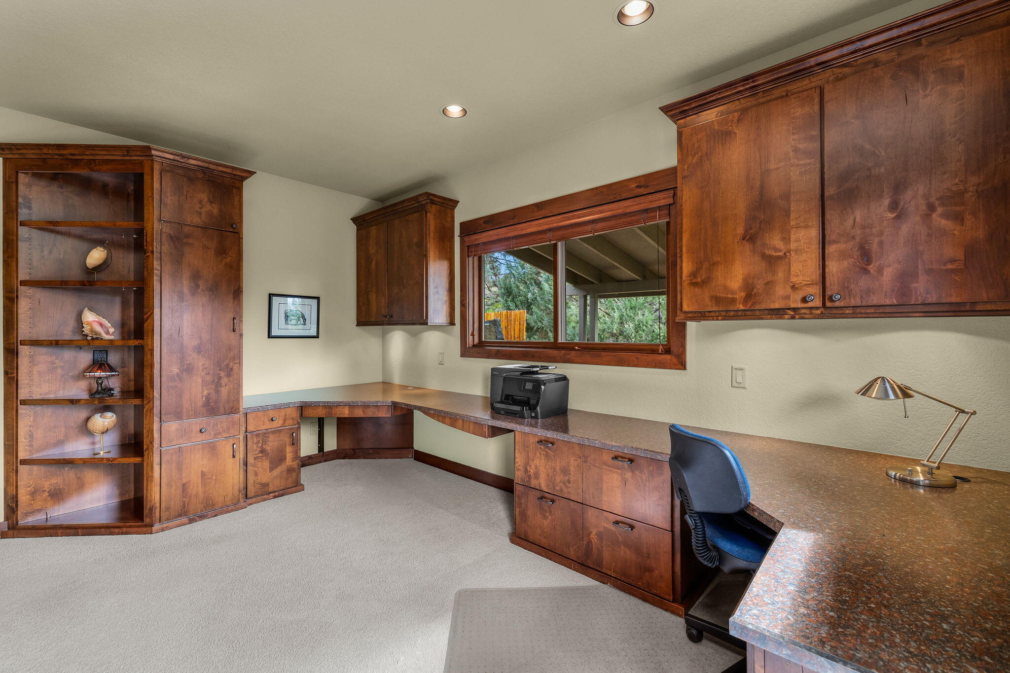 1134 Highland View Loop