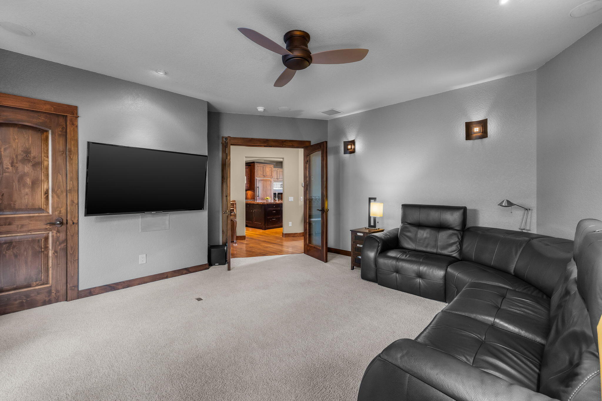 1134 Highland View Loop