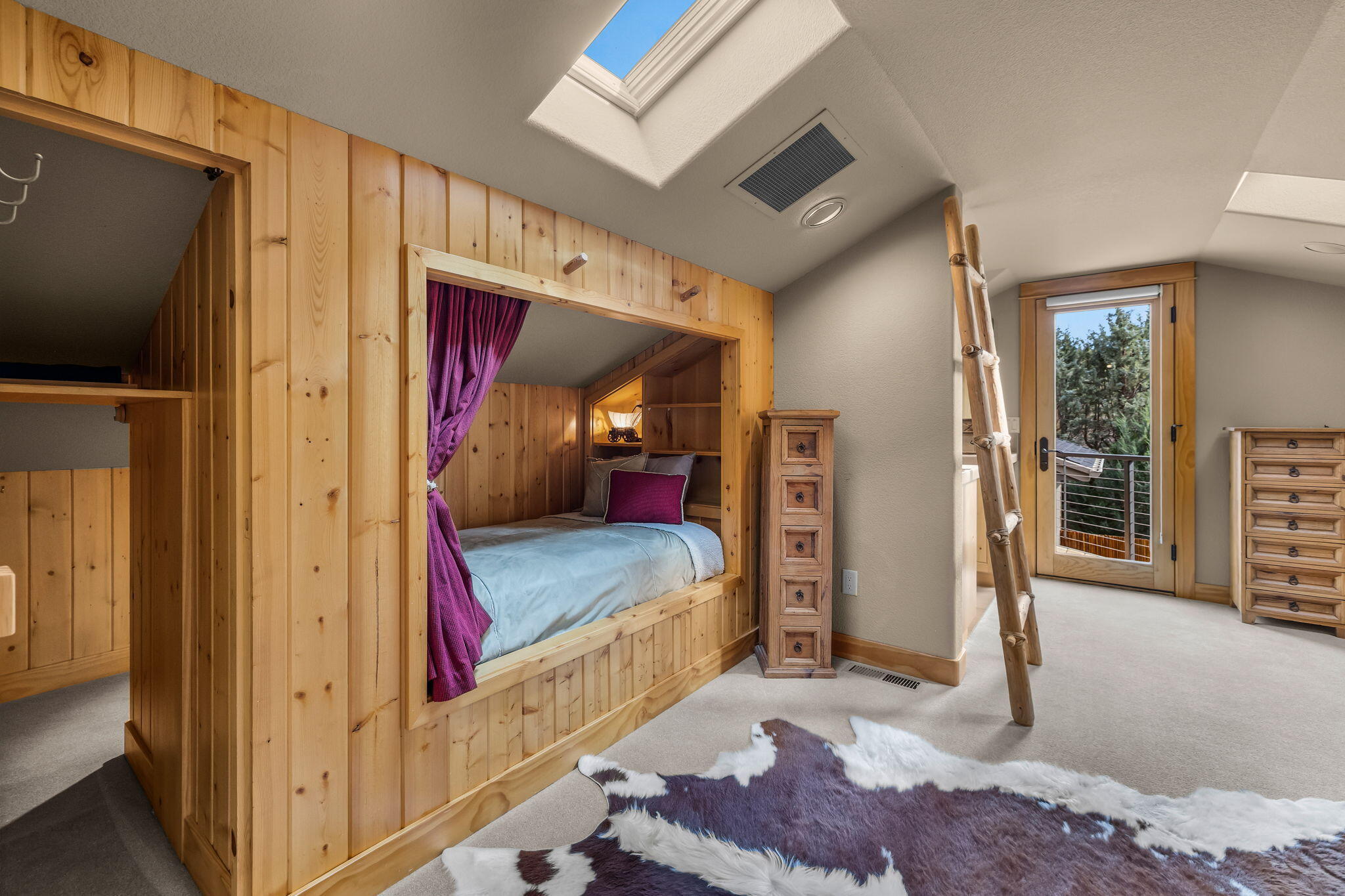 1134 Highland View Loop