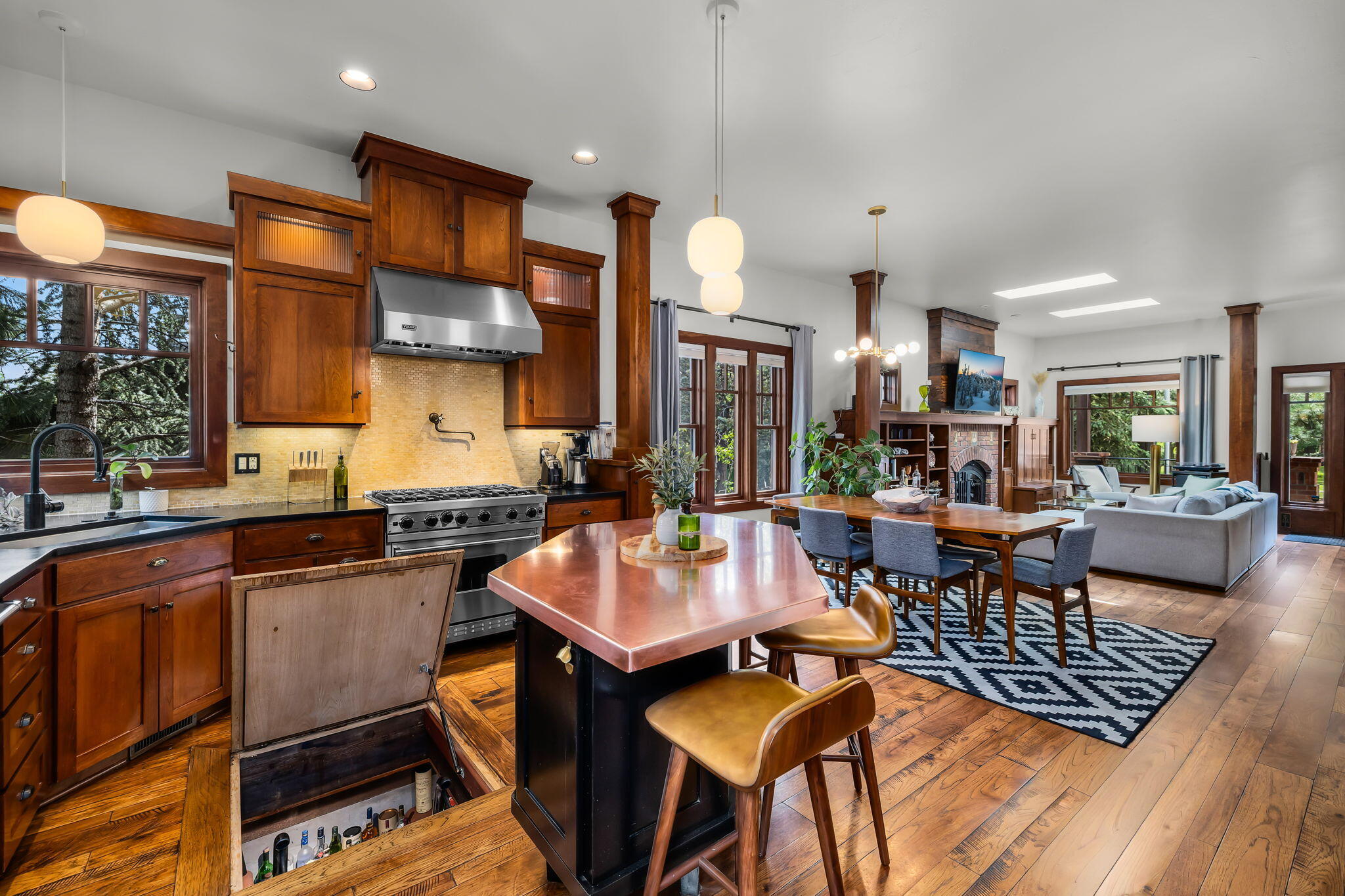 2216 NW 6th Street