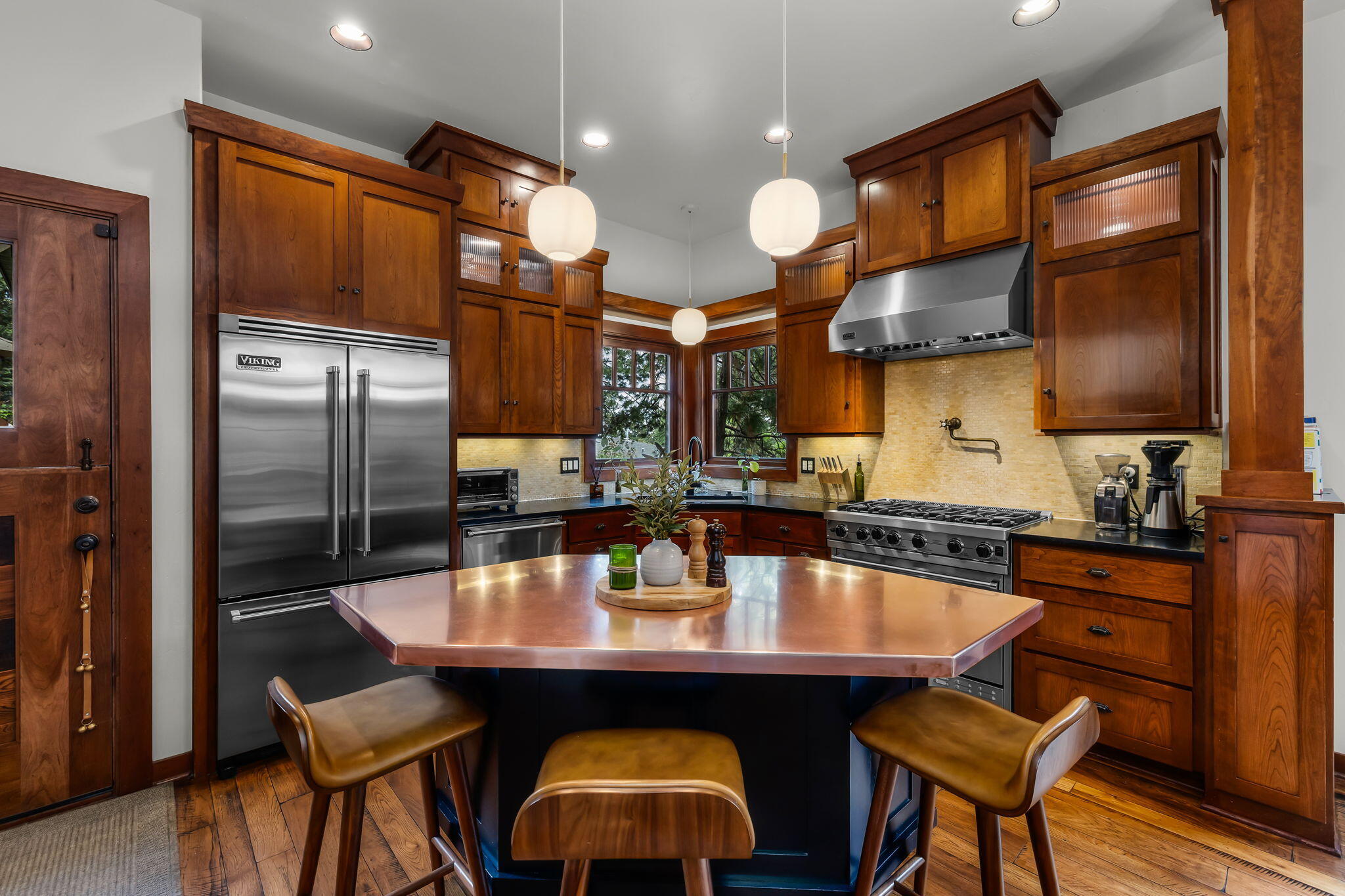 2216 NW 6th Street