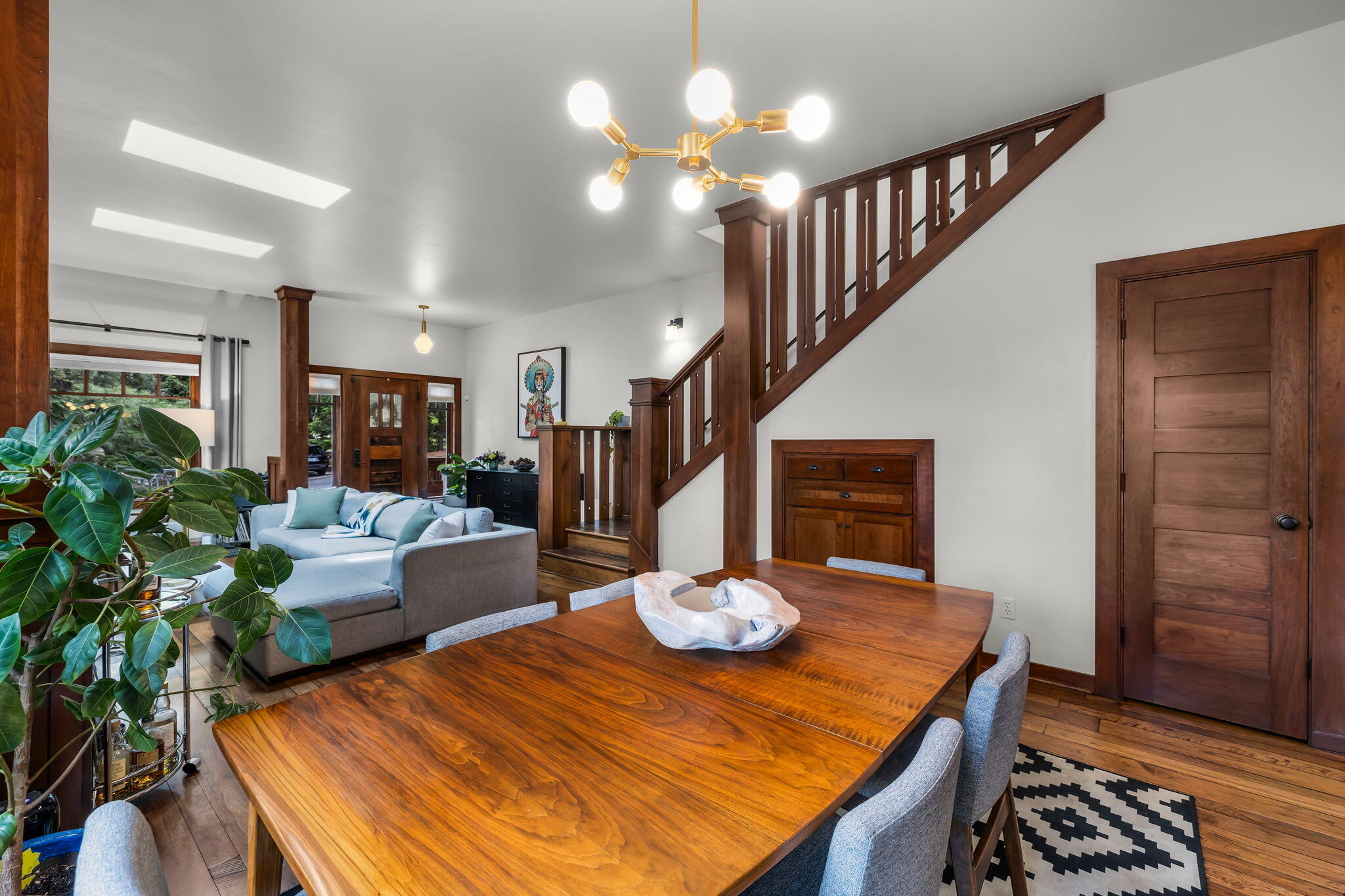 2216 NW 6th Street