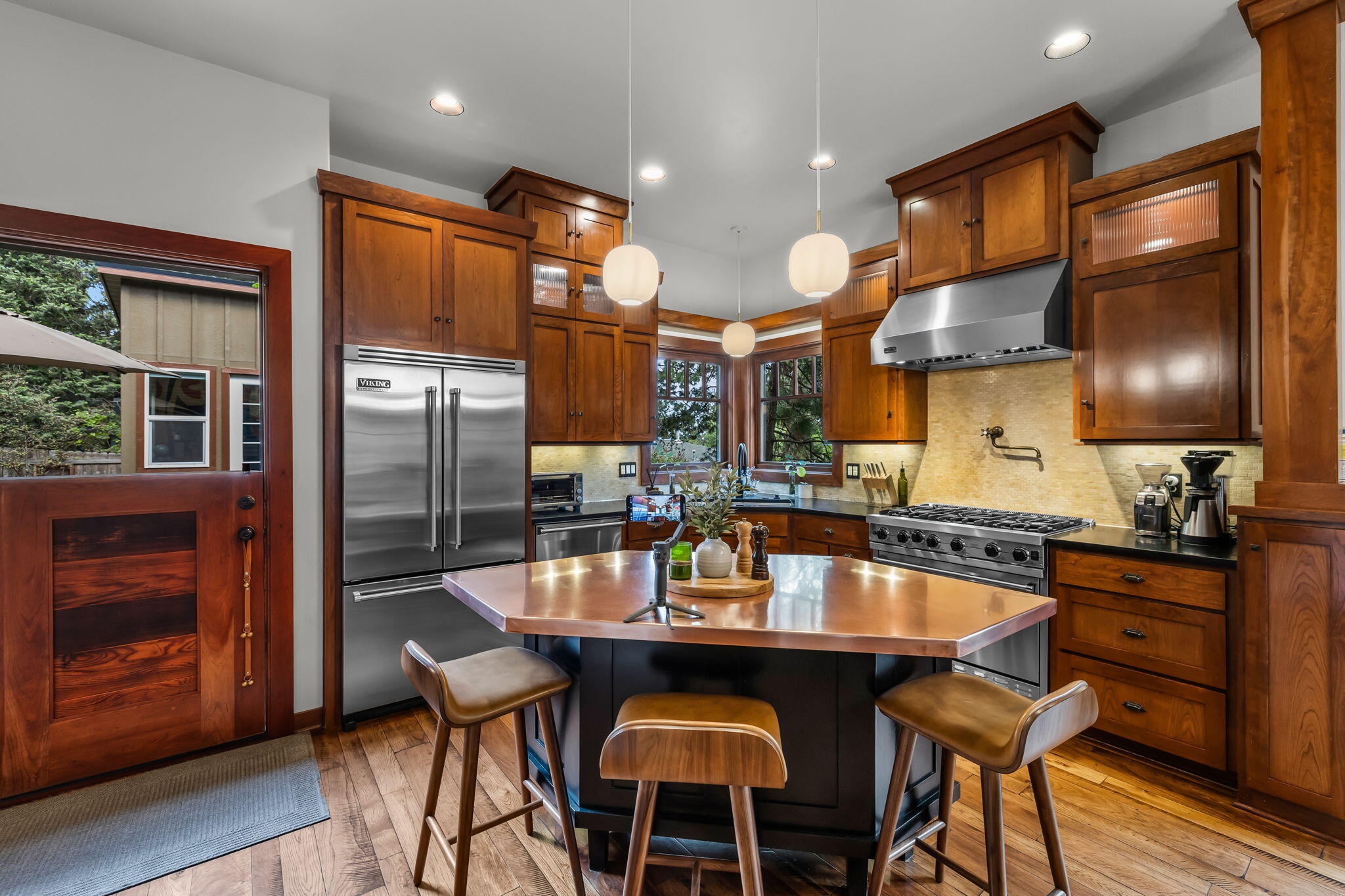 2216 NW 6th Street