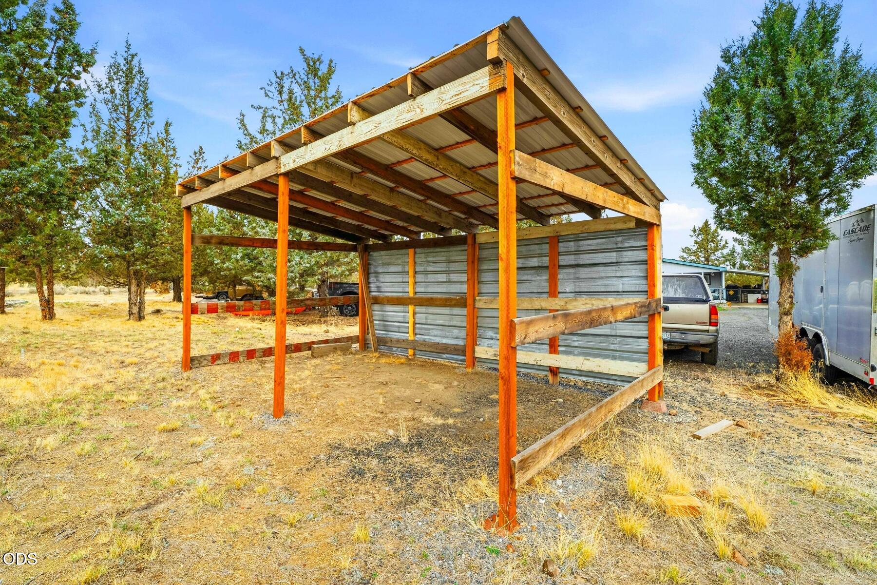 6678 SE Davis Loop