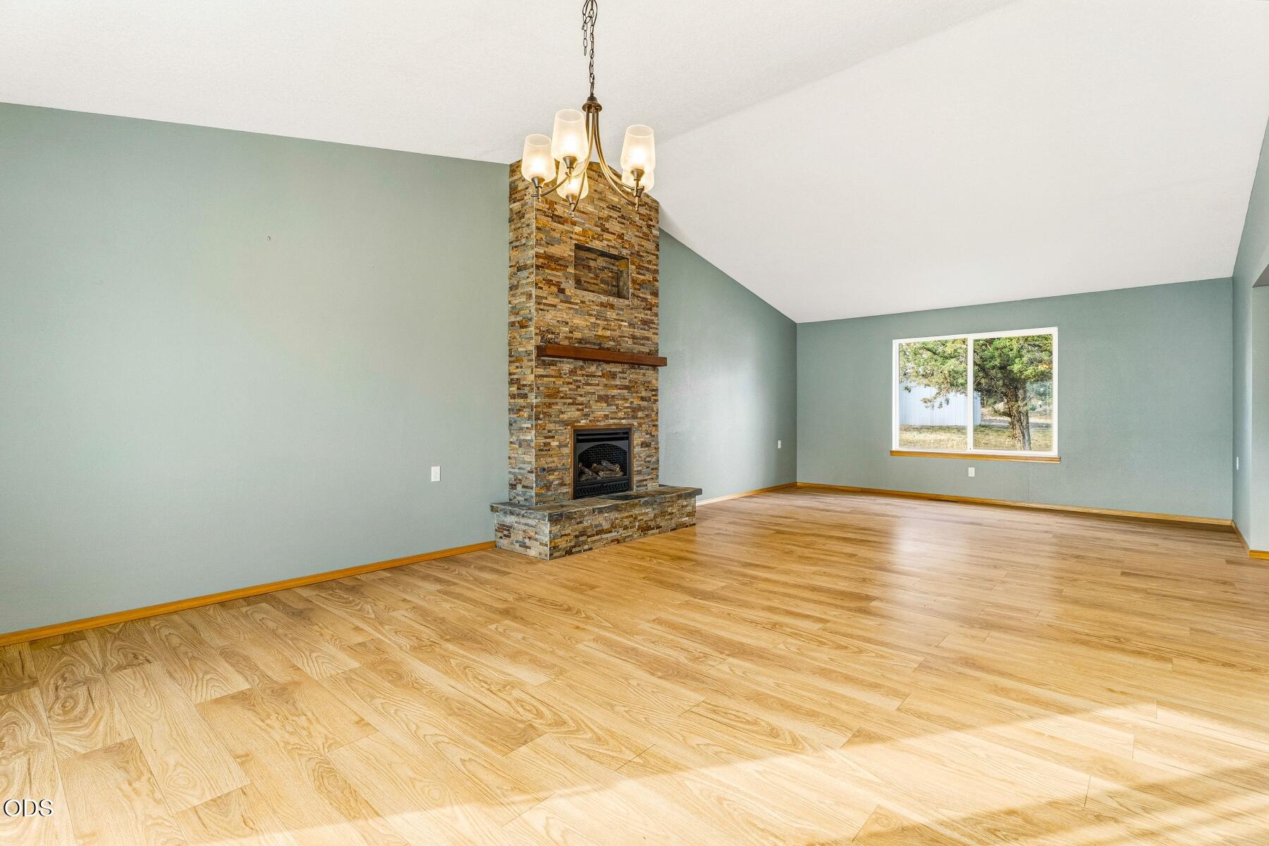 6678 SE Davis Loop