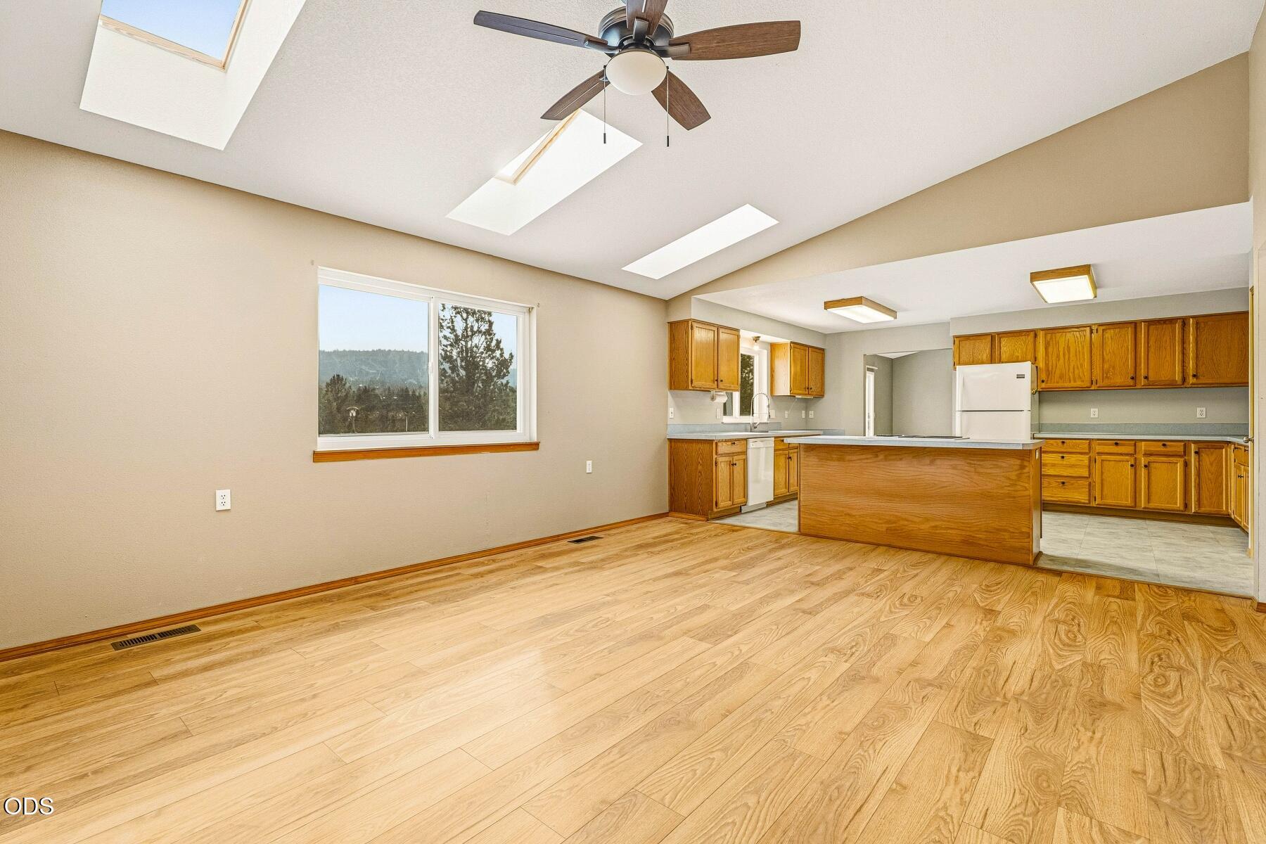 6678 SE Davis Loop