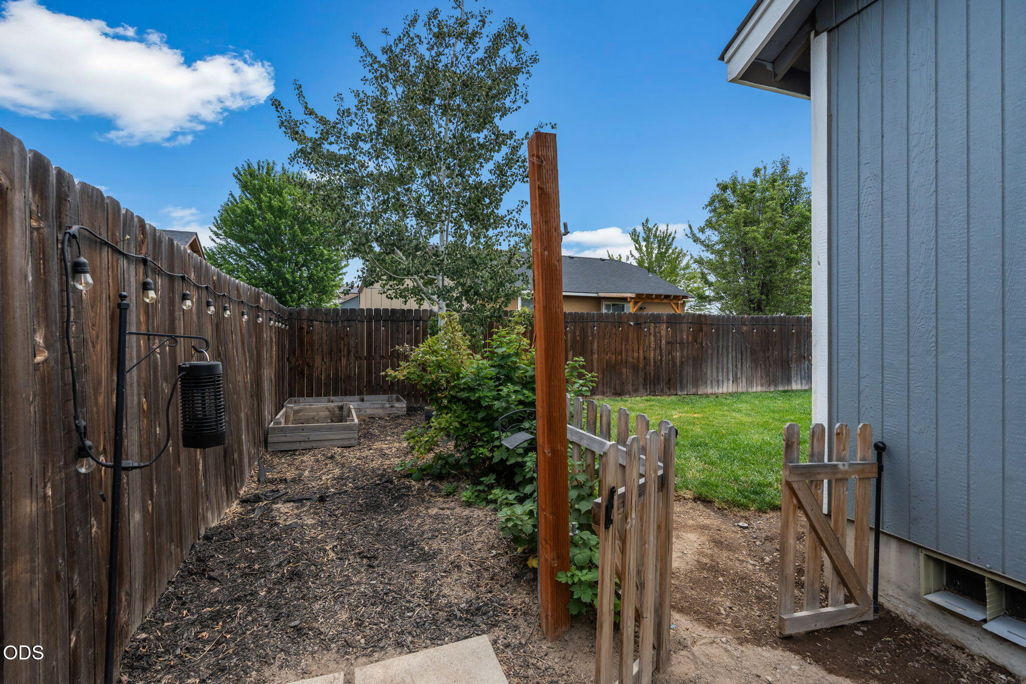 2620 NE 3rd Street