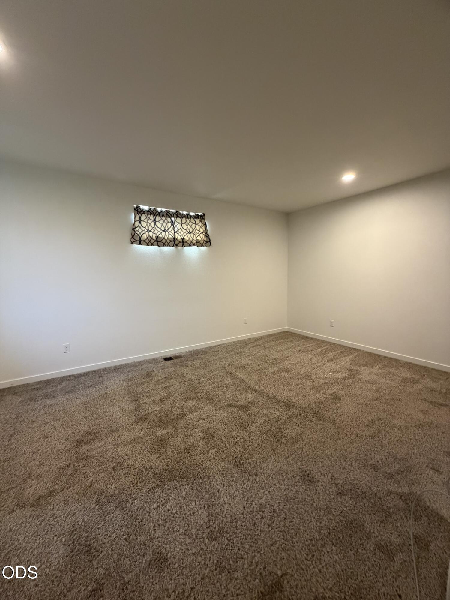 976 SE Maui Lane
