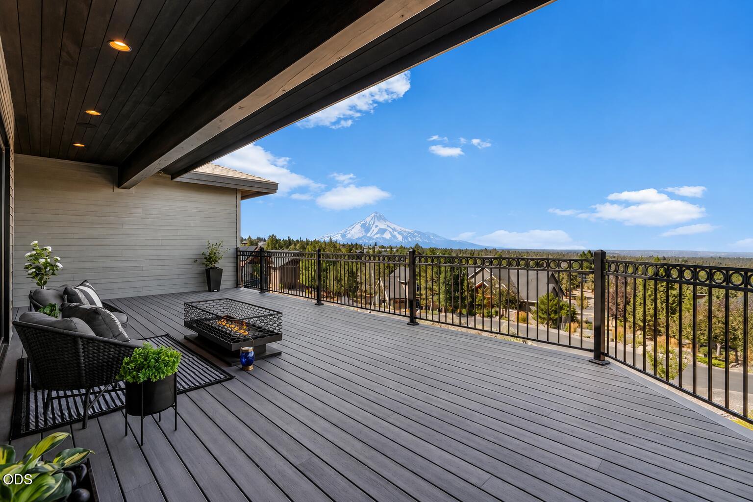 10504 Bitterbrush Court