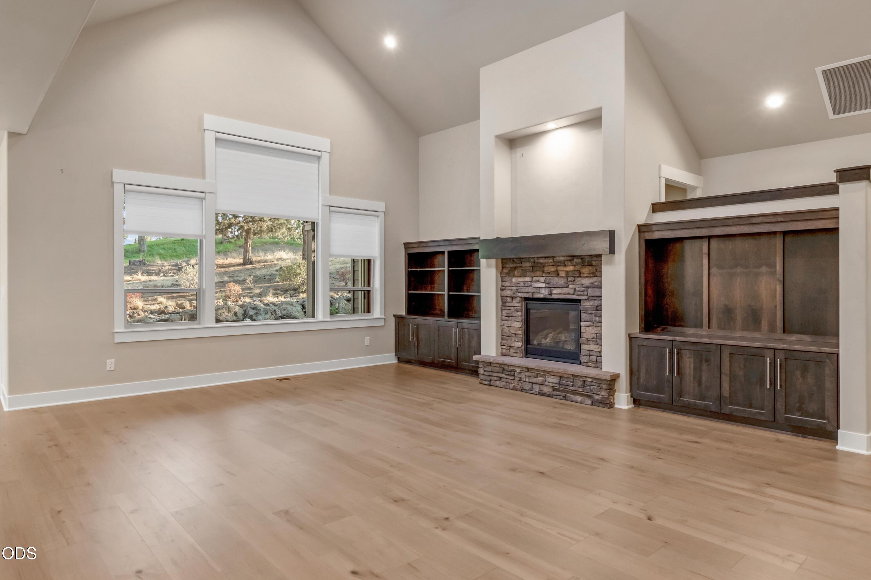 2557 NW Pine Terrace Drive