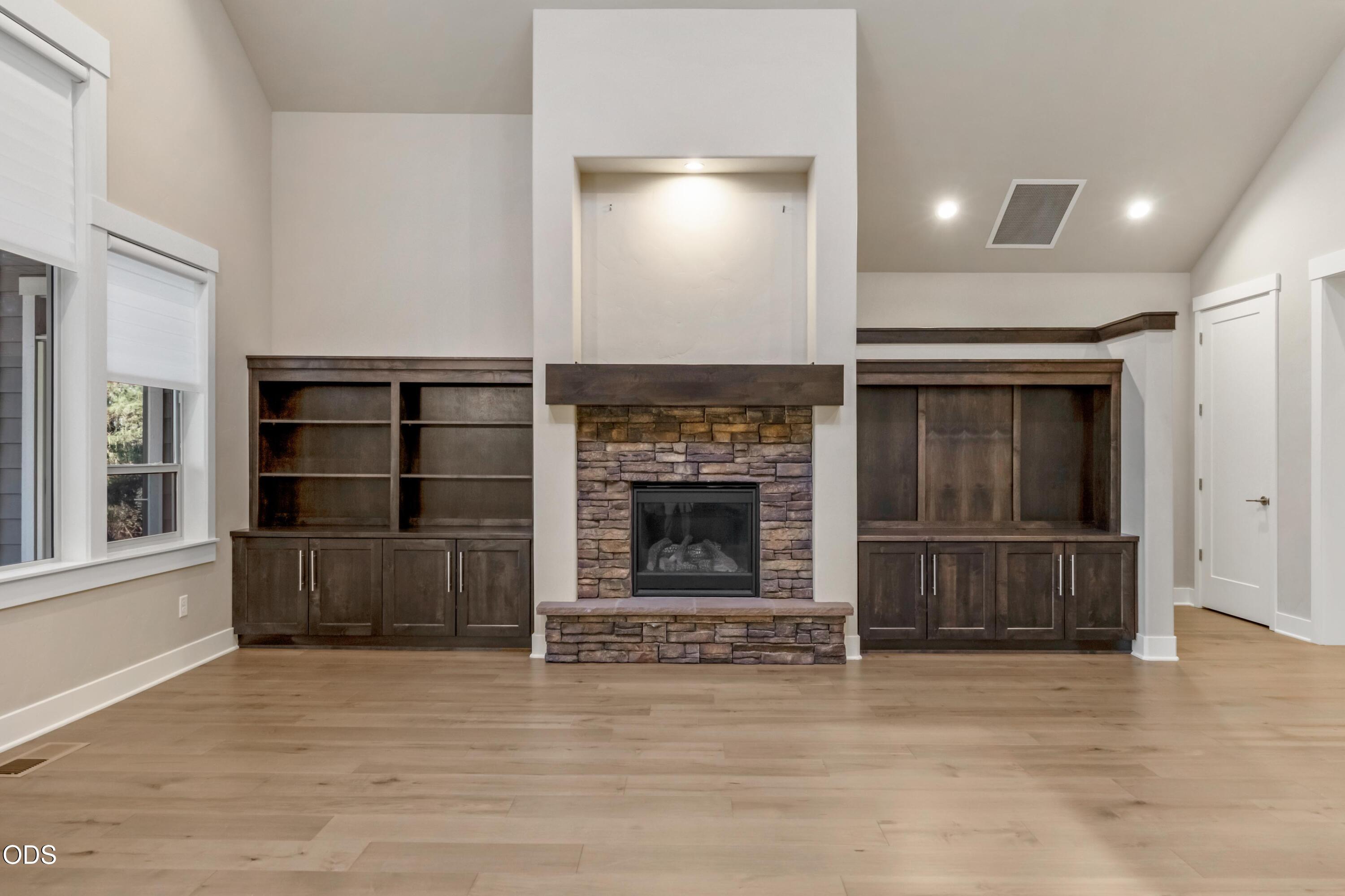 2557 NW Pine Terrace Drive