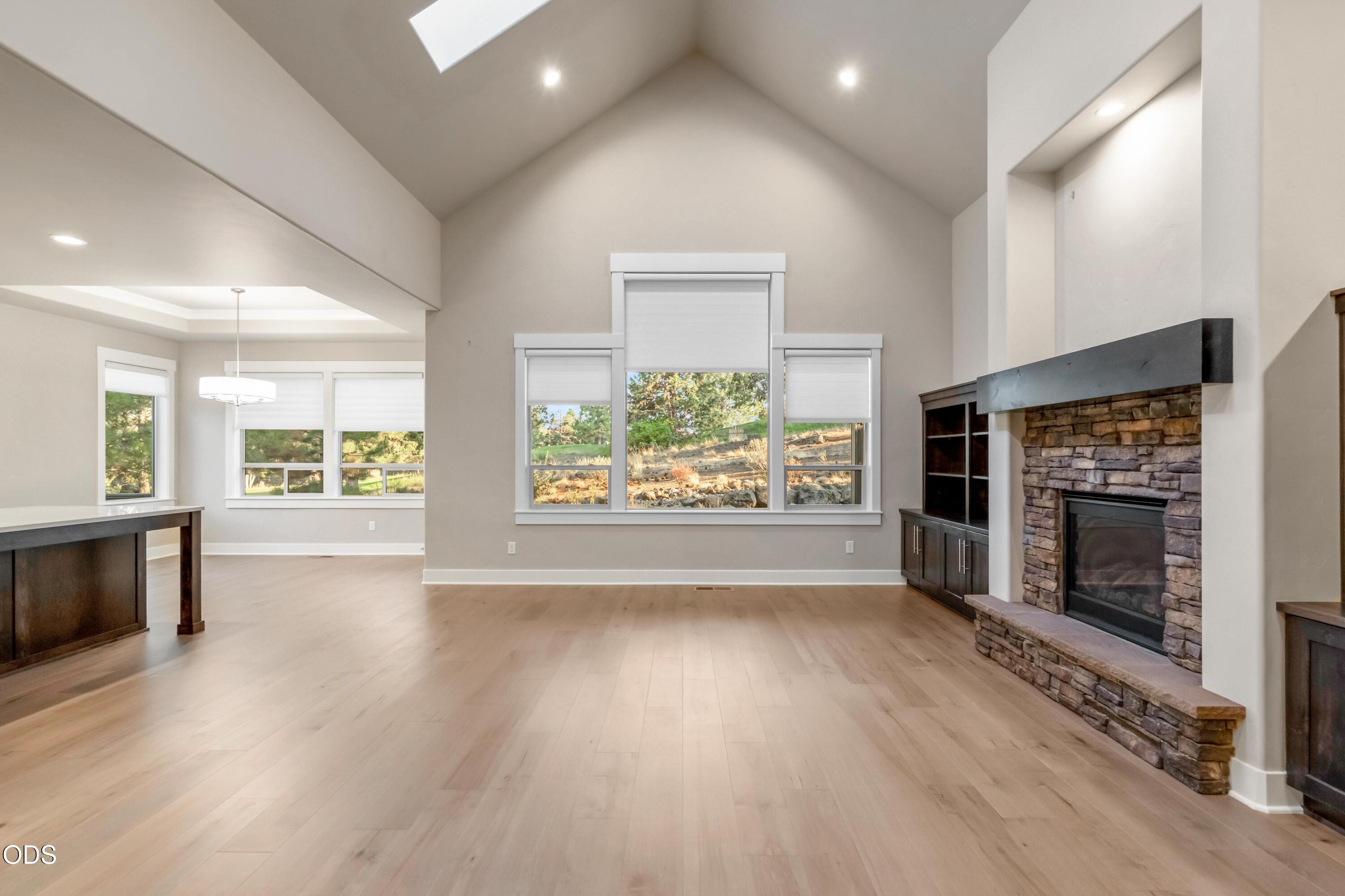 2557 NW Pine Terrace Drive