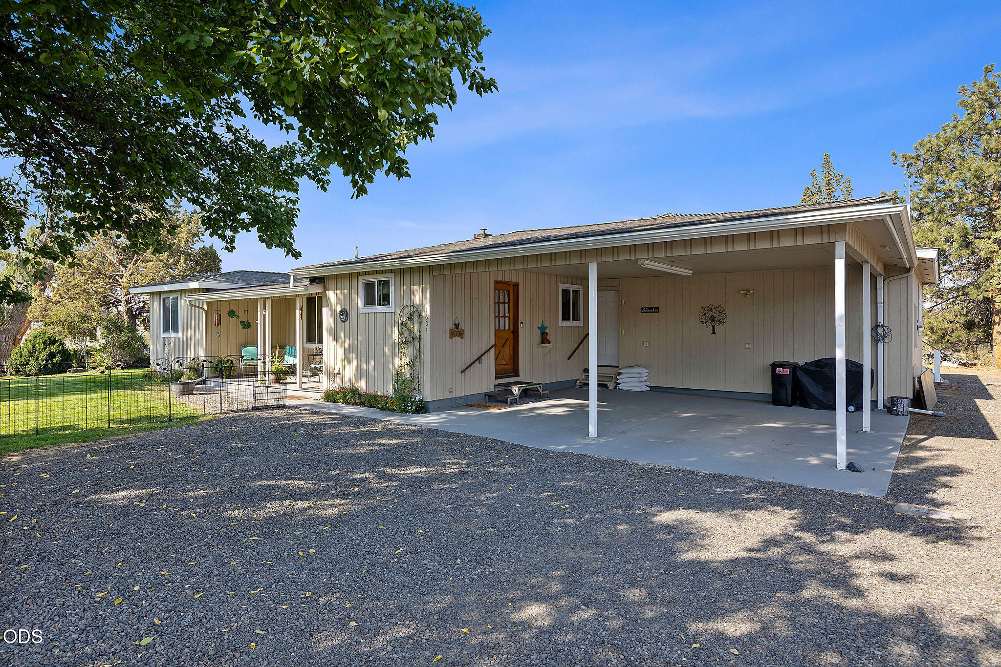 1604 S Adams Drive