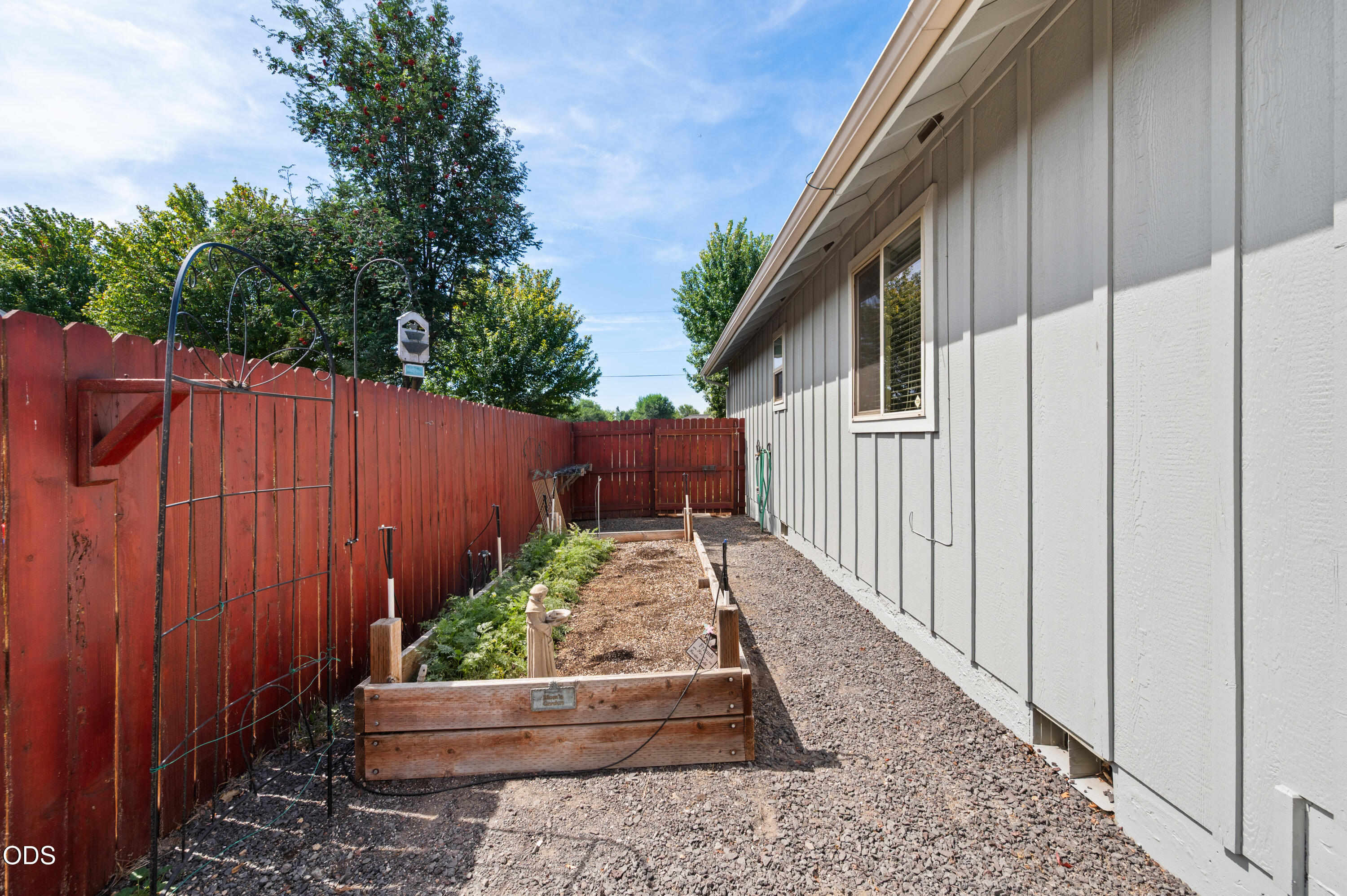 2330 NW 10th Street