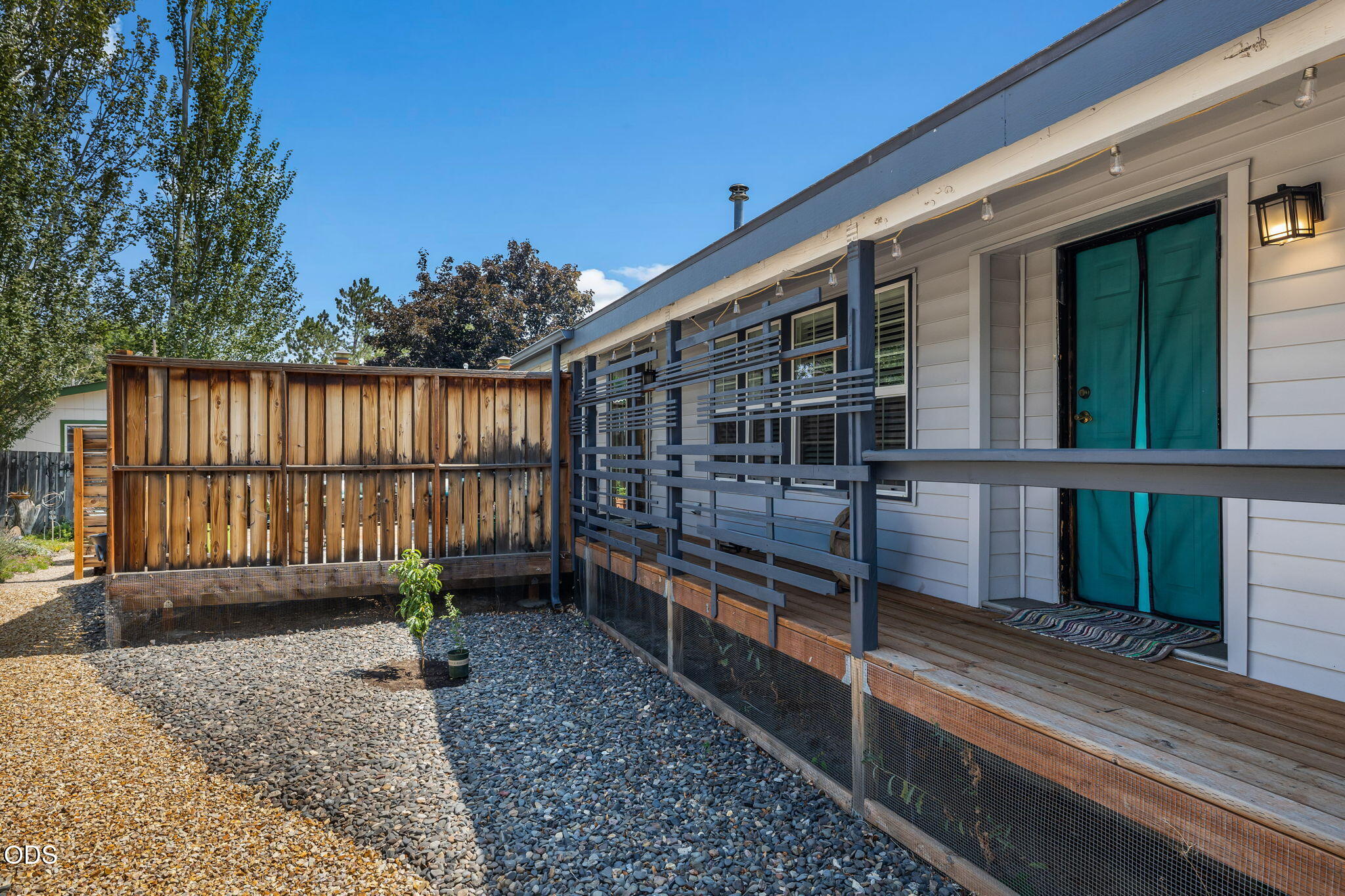 1712 NW Elm Court