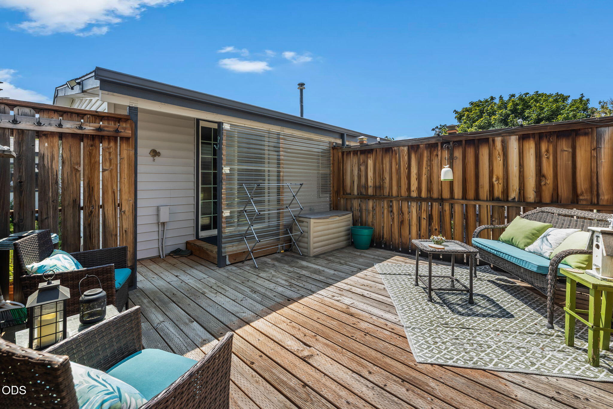 1712 NW Elm Court