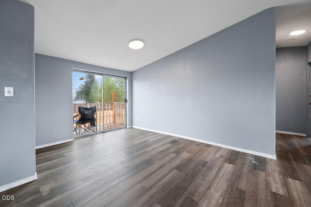 101 NE Daisy Street