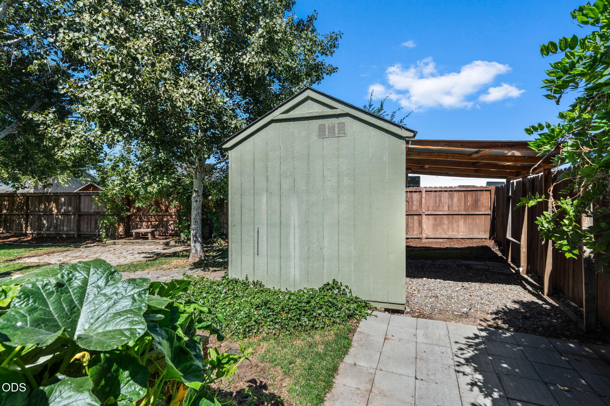 1923 NW Joshua Tree Court