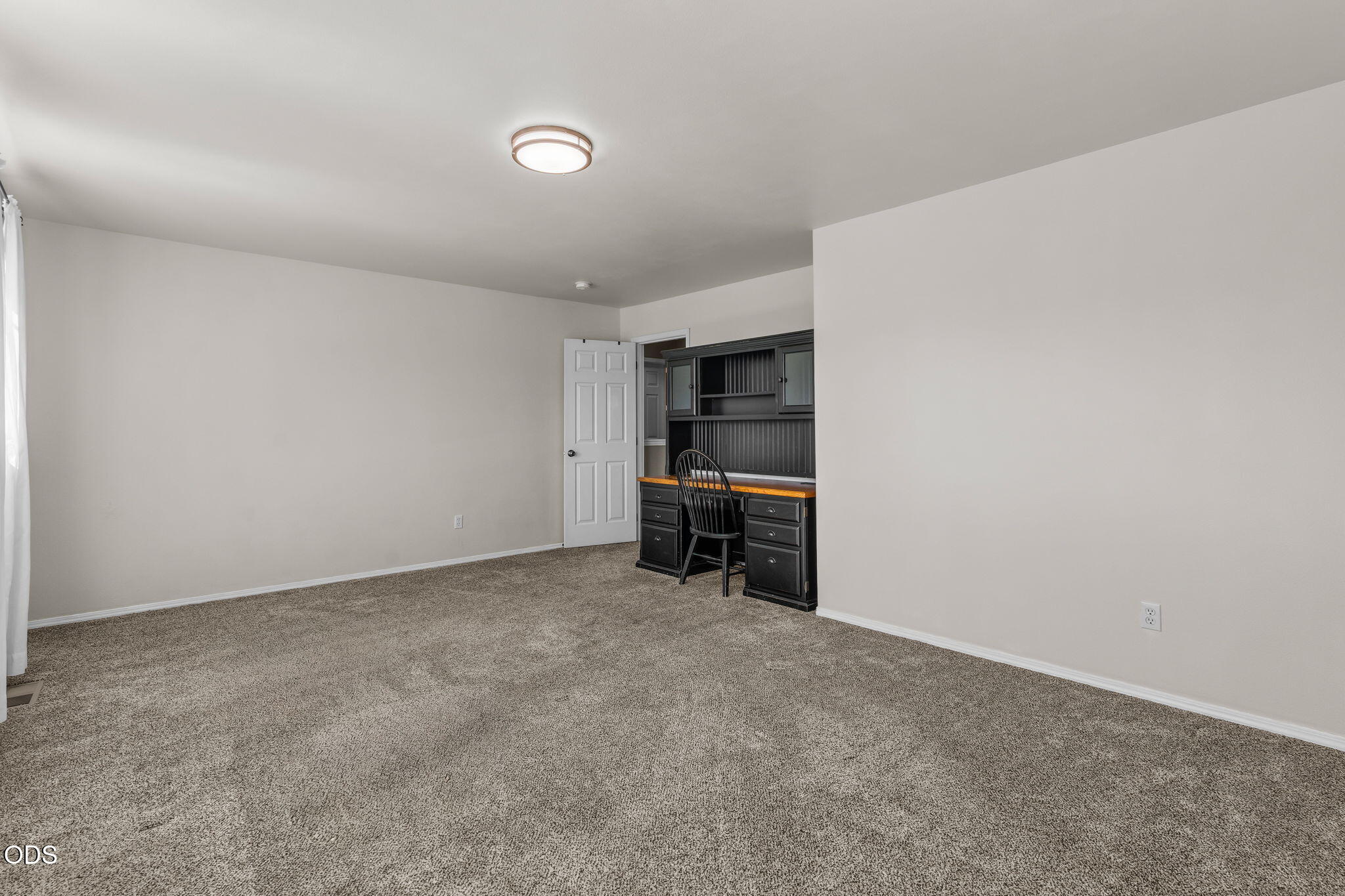 1923 NW Joshua Tree Court