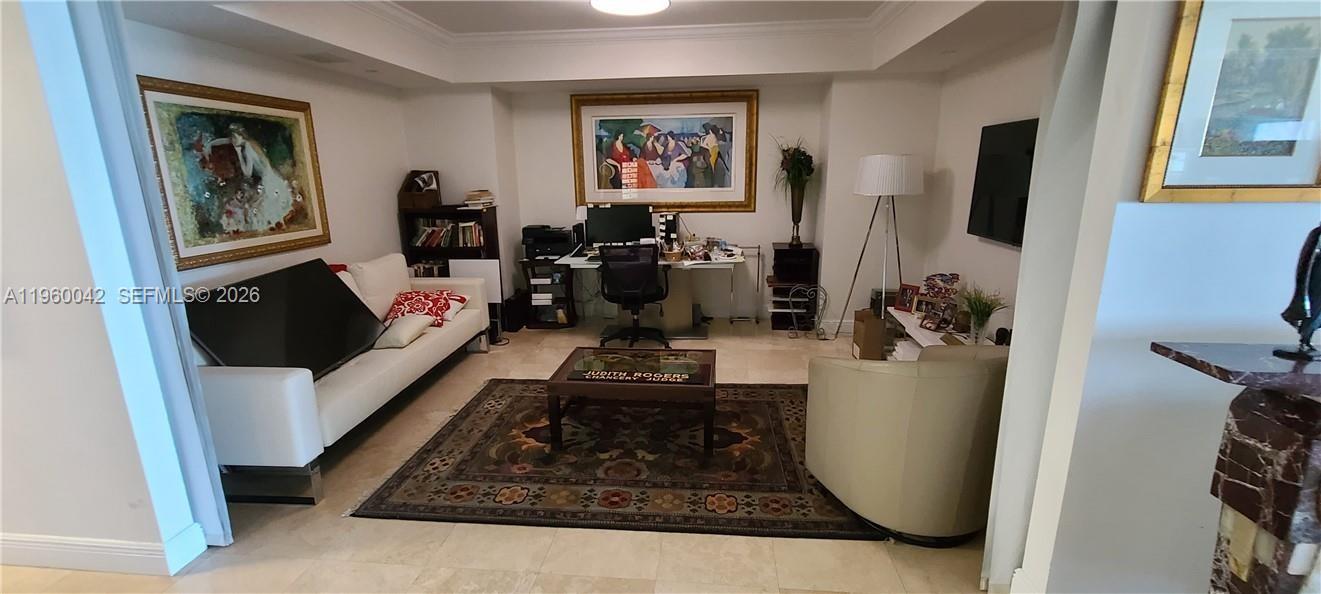 20201 E Country Club Dr # 2303