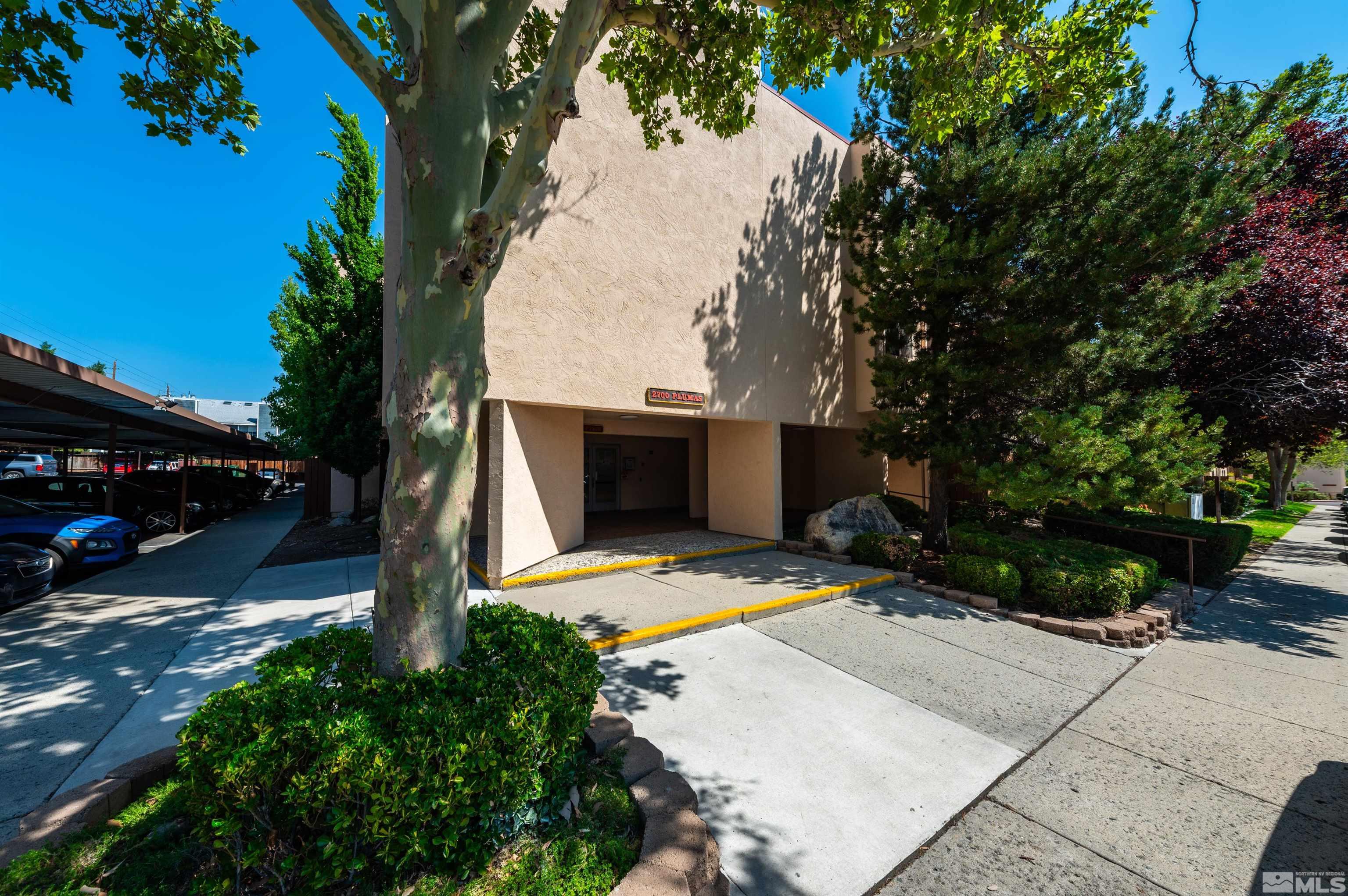 2700 Plumas Street, APT 212
