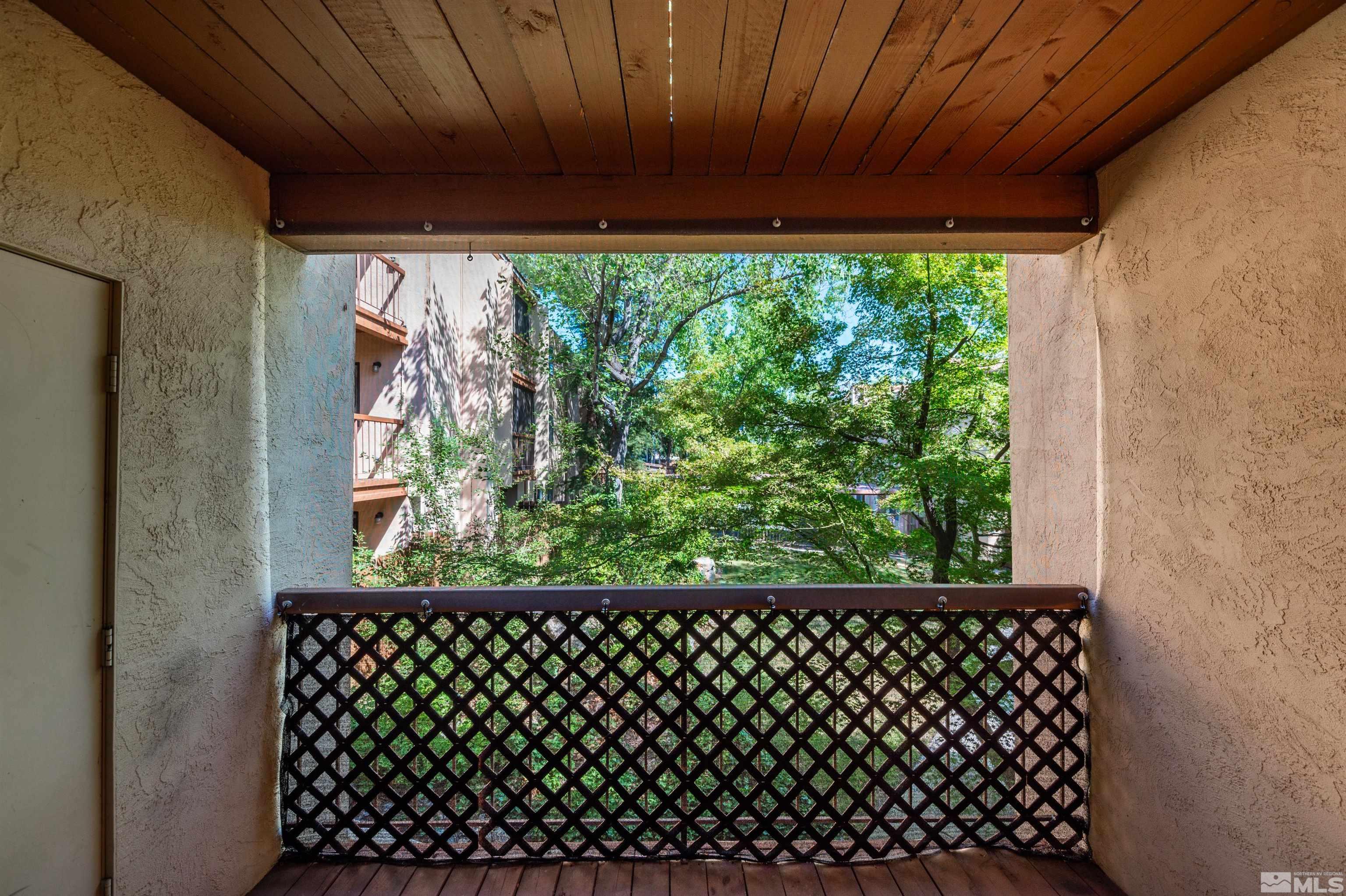 2700 Plumas Street, APT 212