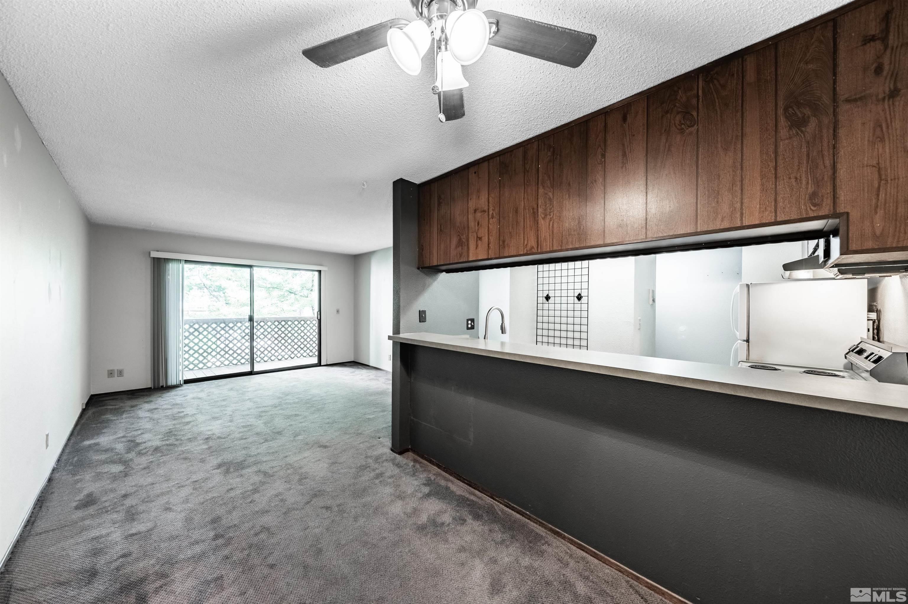 2700 Plumas Street, APT 212