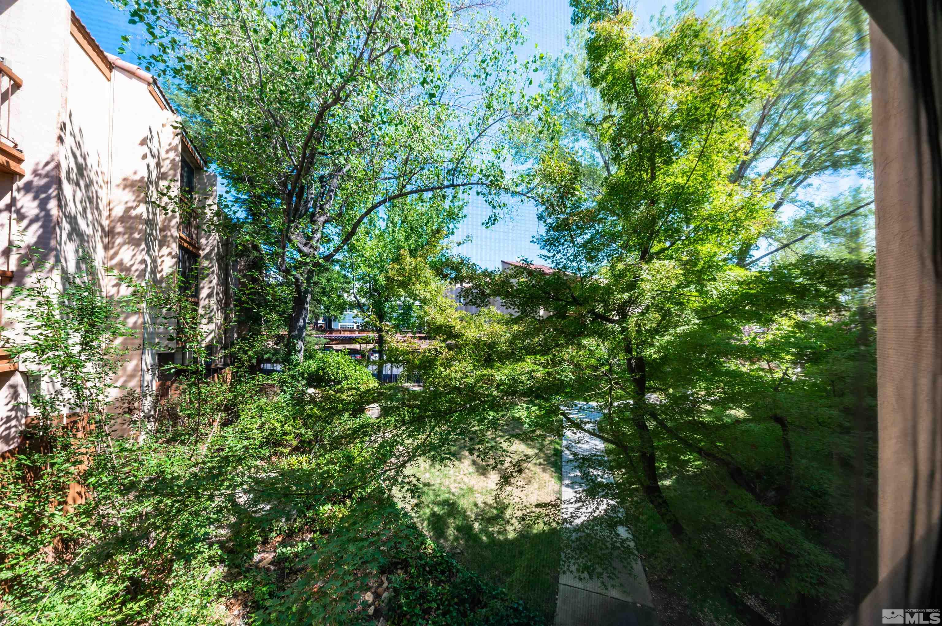 2700 Plumas Street, APT 212