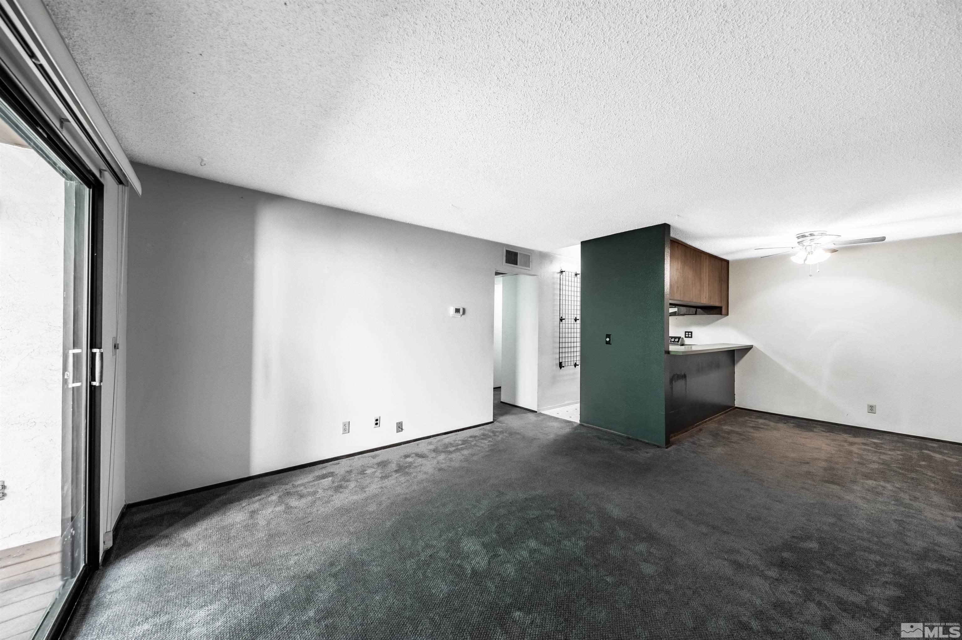 2700 Plumas Street, APT 212