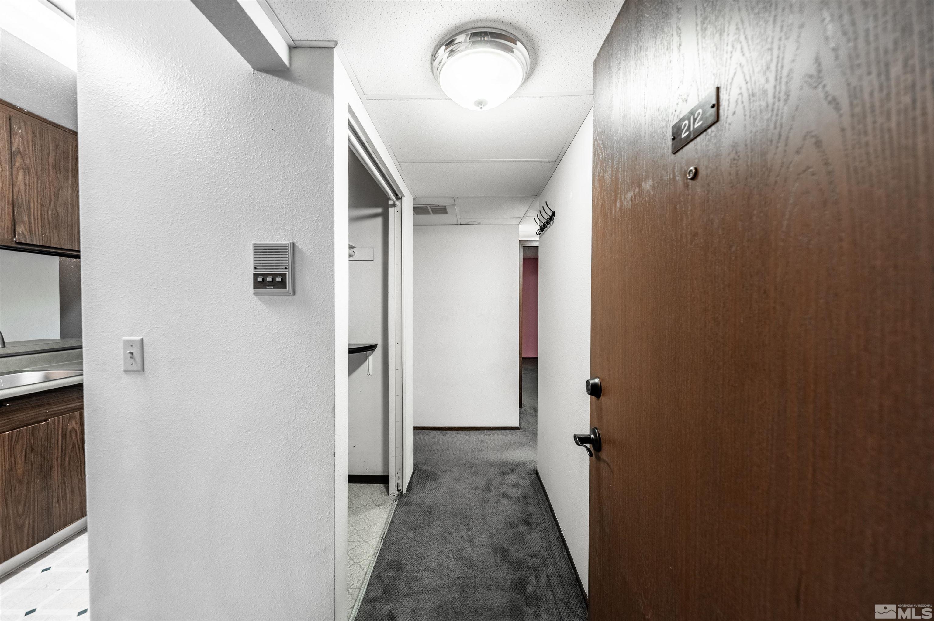 2700 Plumas Street, APT 212