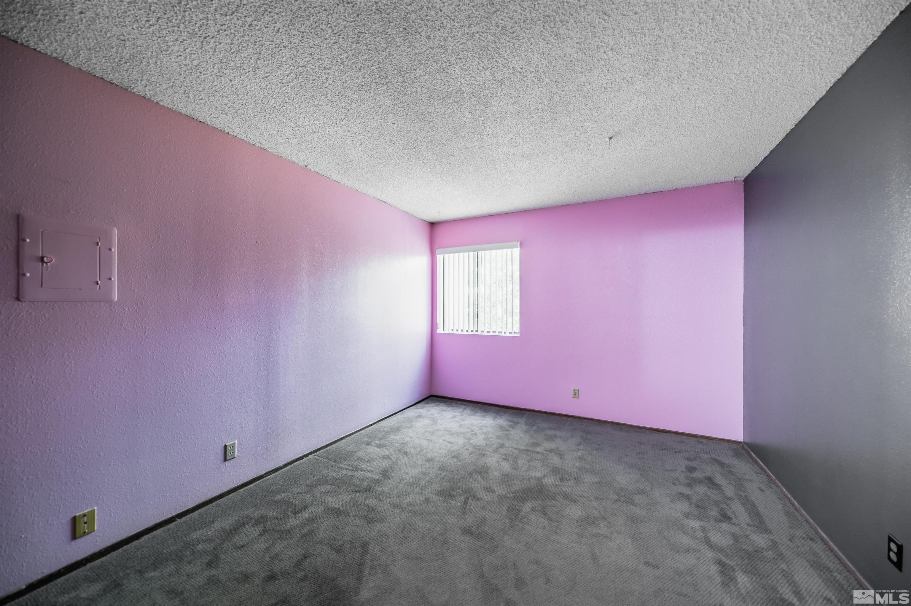 2700 Plumas Street, APT 212