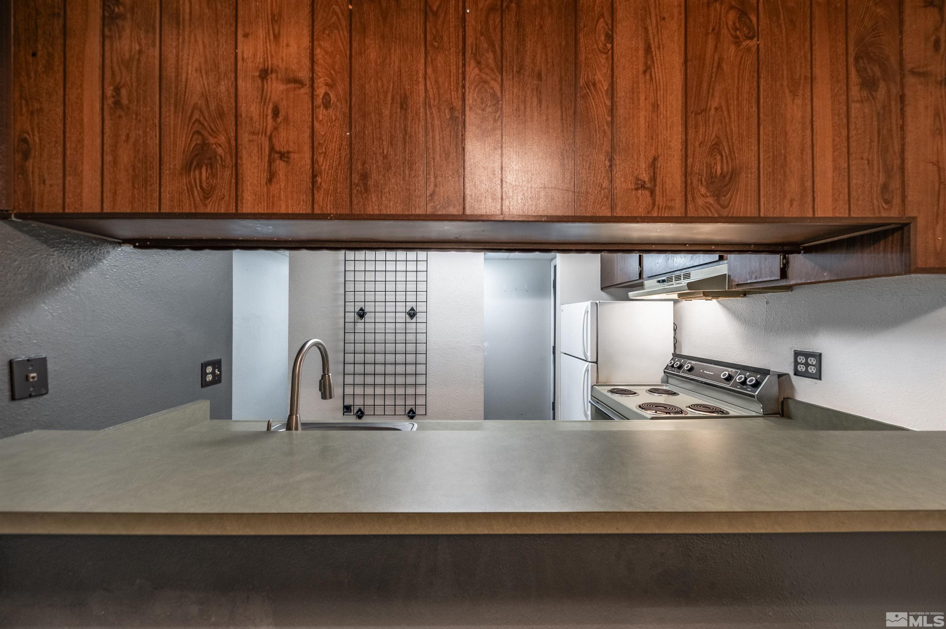 2700 Plumas Street, APT 212