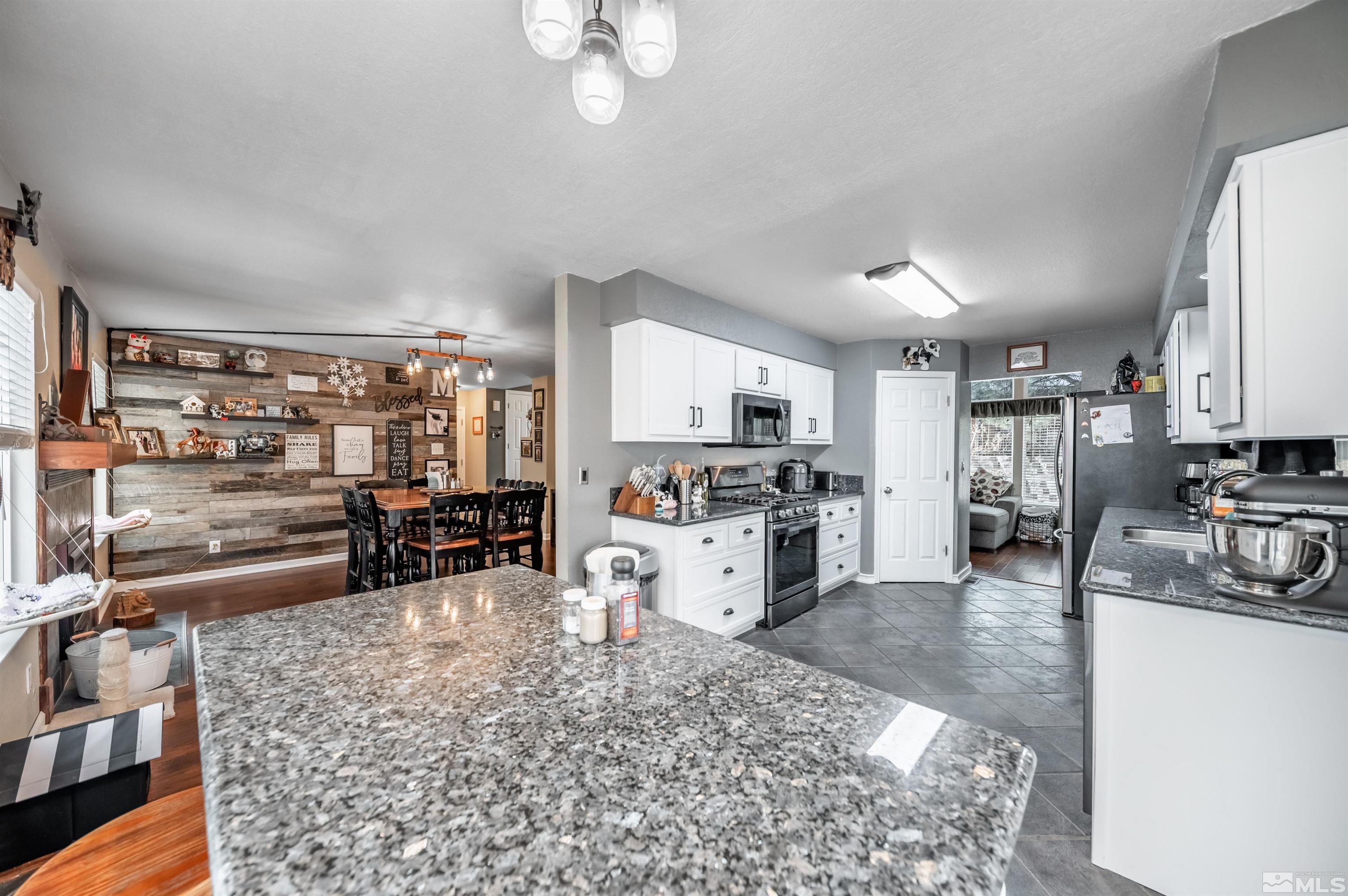 5591 E Rainbow Ridge Court