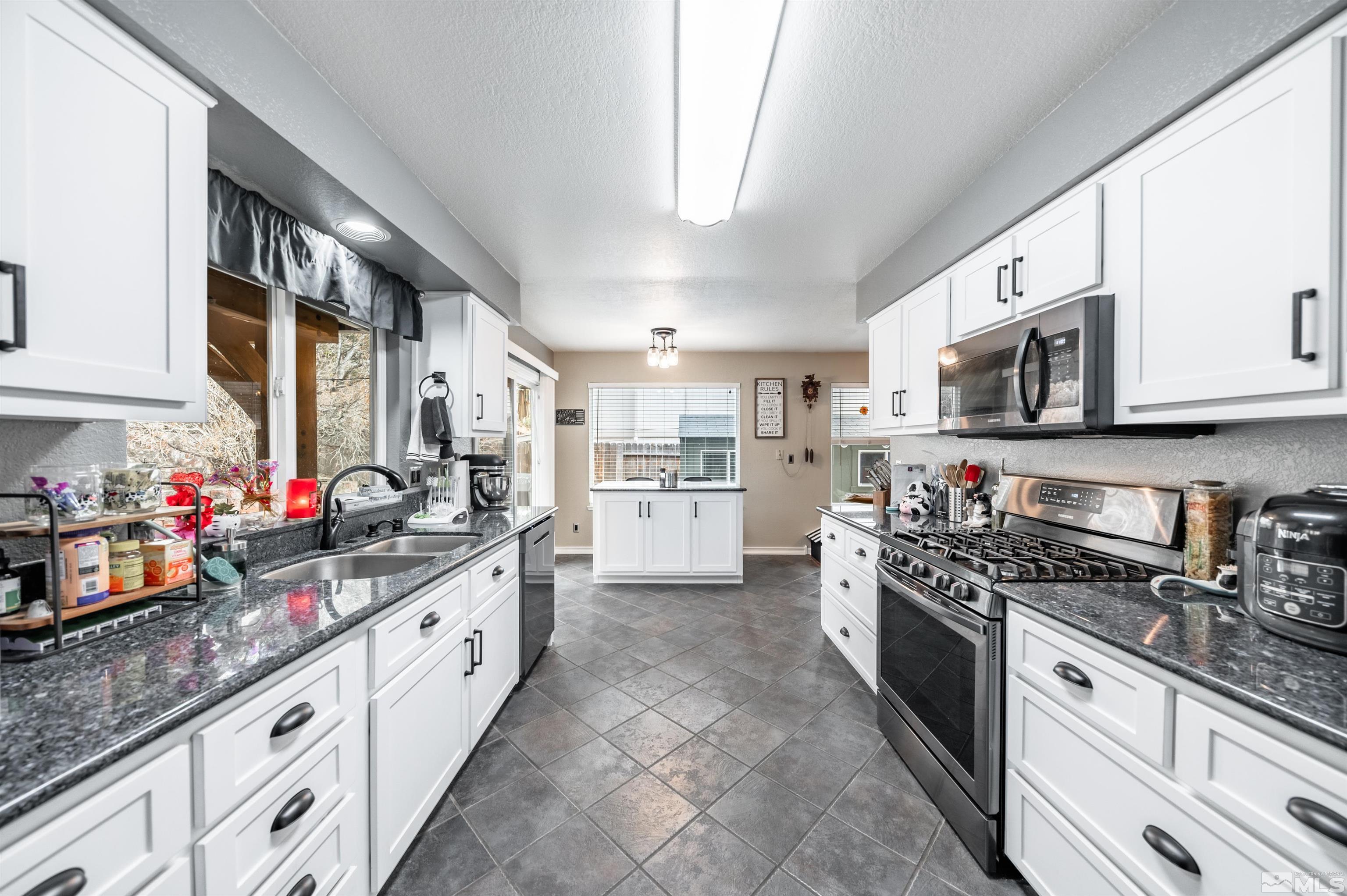 5591 E Rainbow Ridge Court
