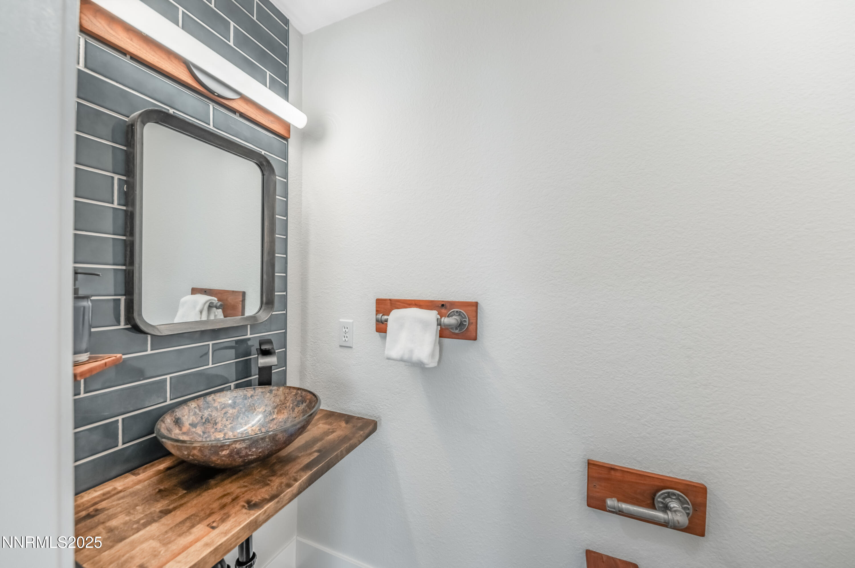 3332 Deer Ridge Court