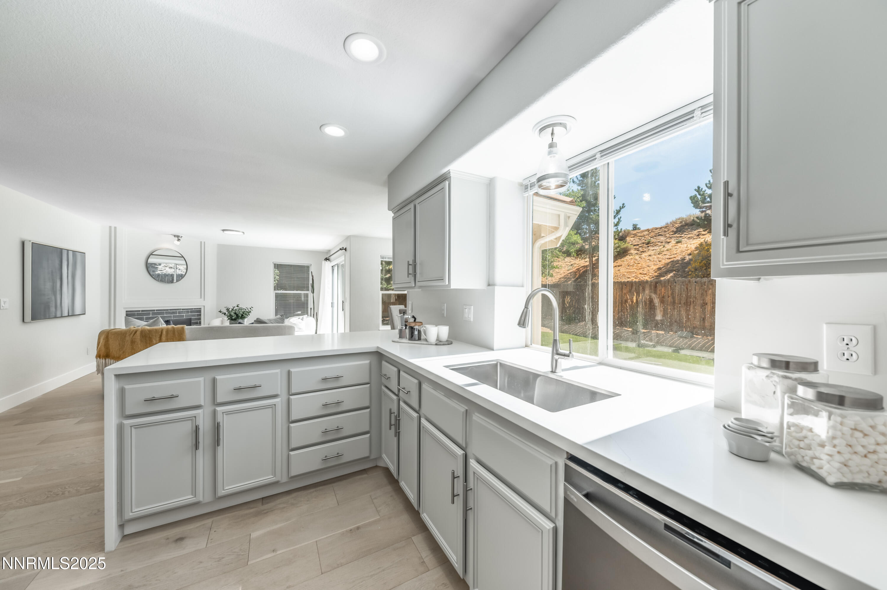 3332 Deer Ridge Court