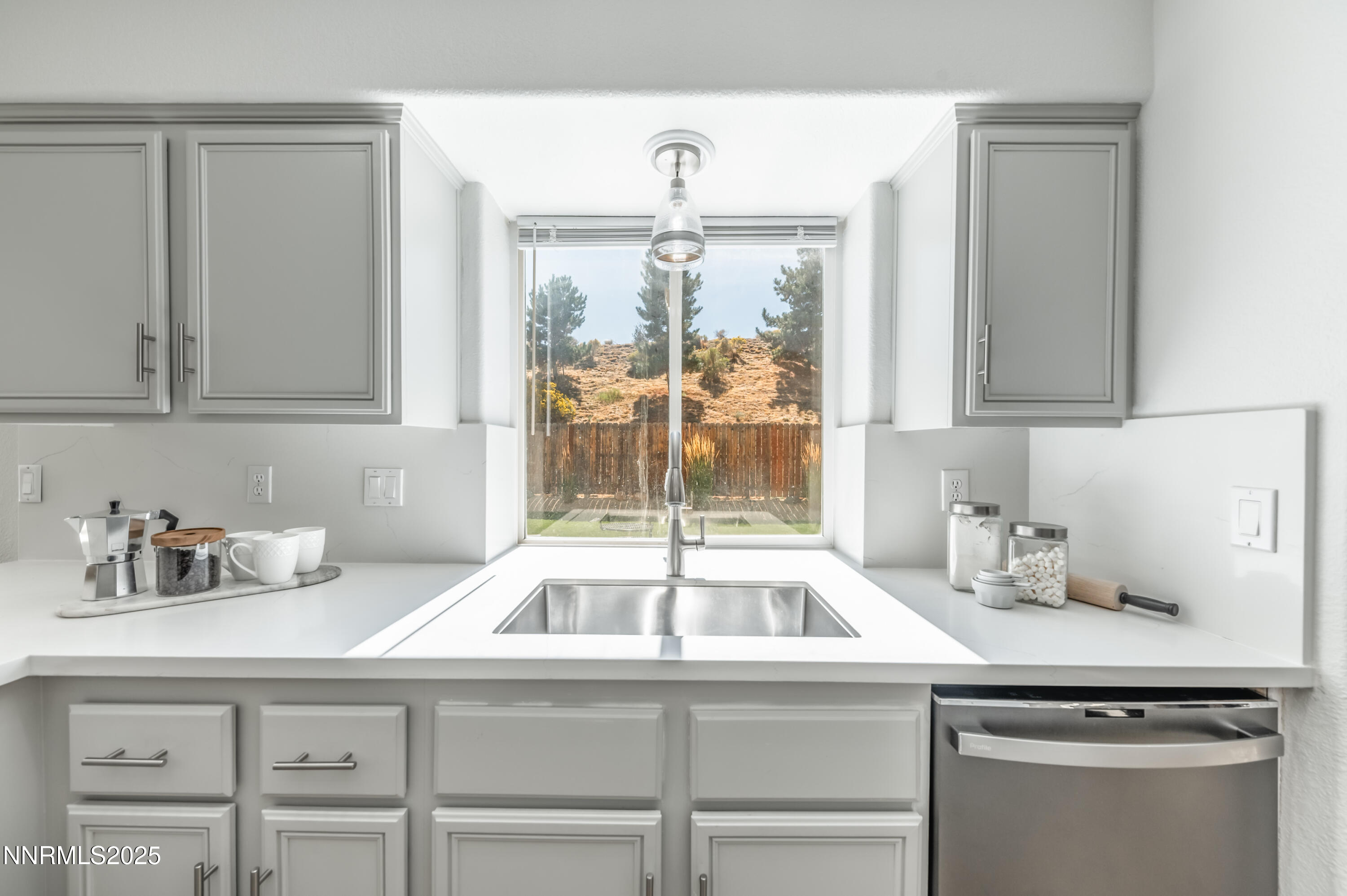 3332 Deer Ridge Court