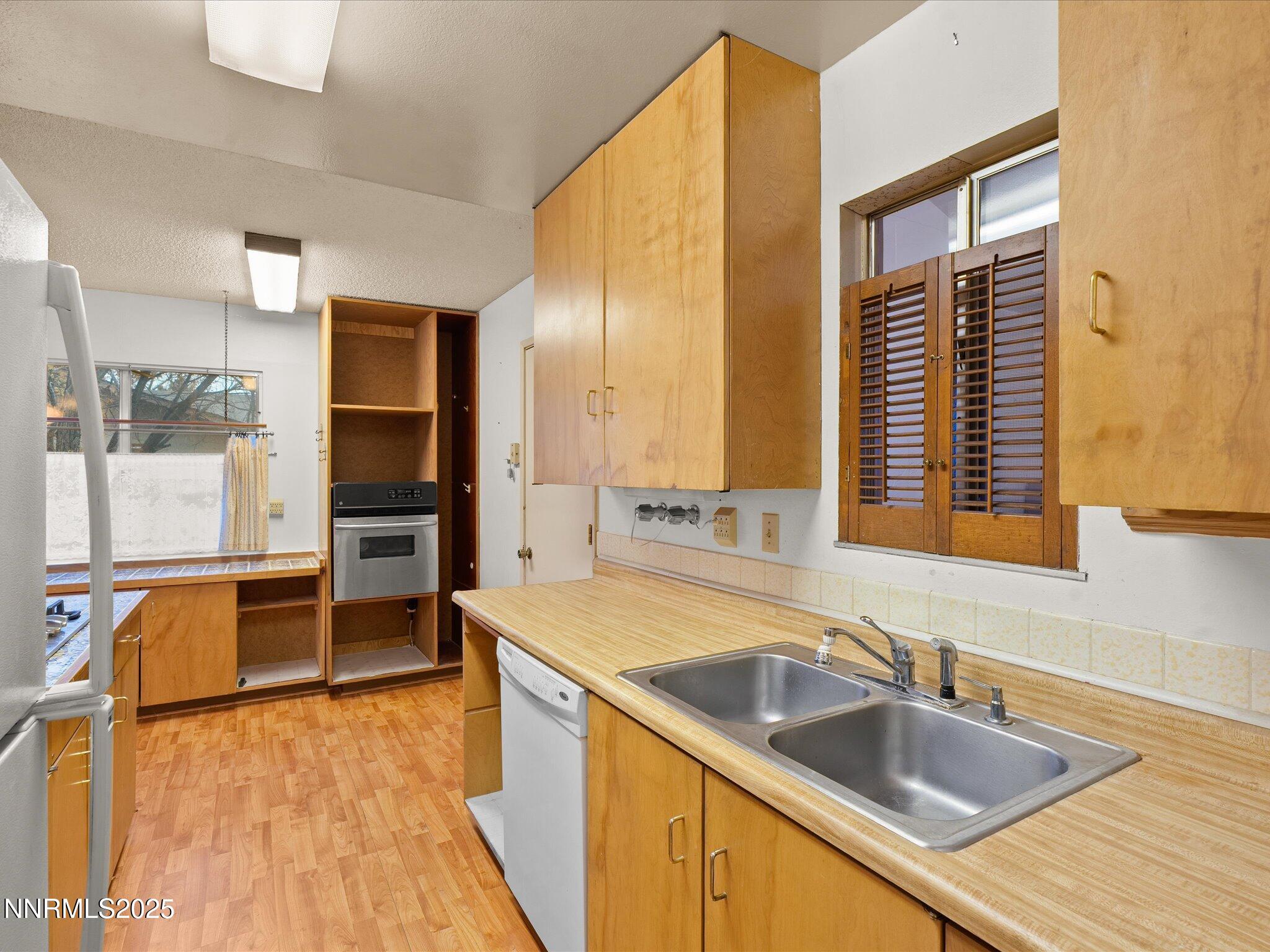 7665 Yorkshire Drive